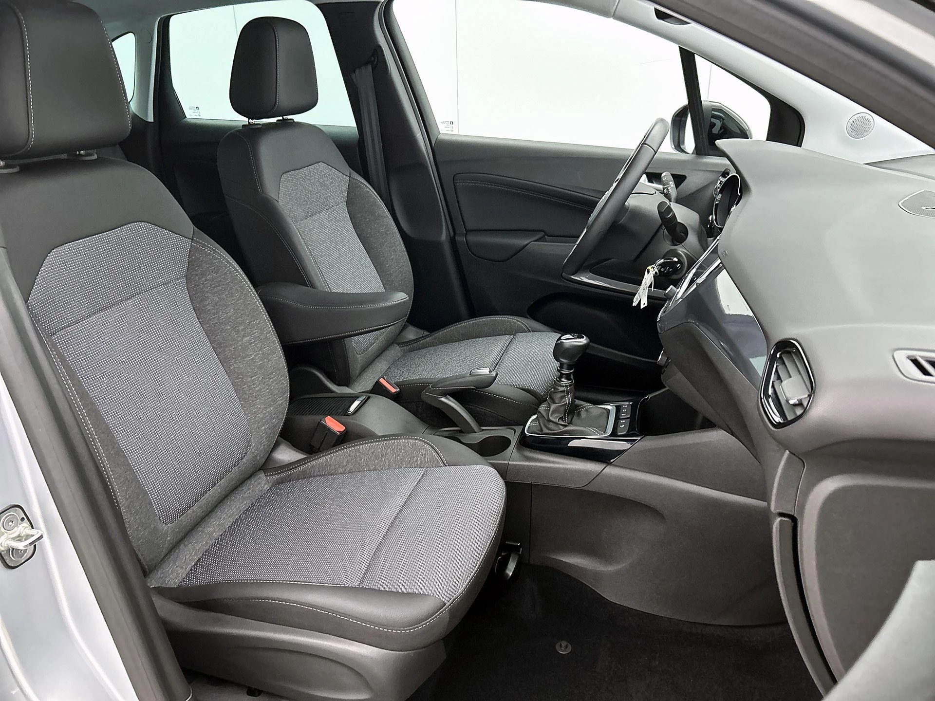 Opel-Crossland-image-33