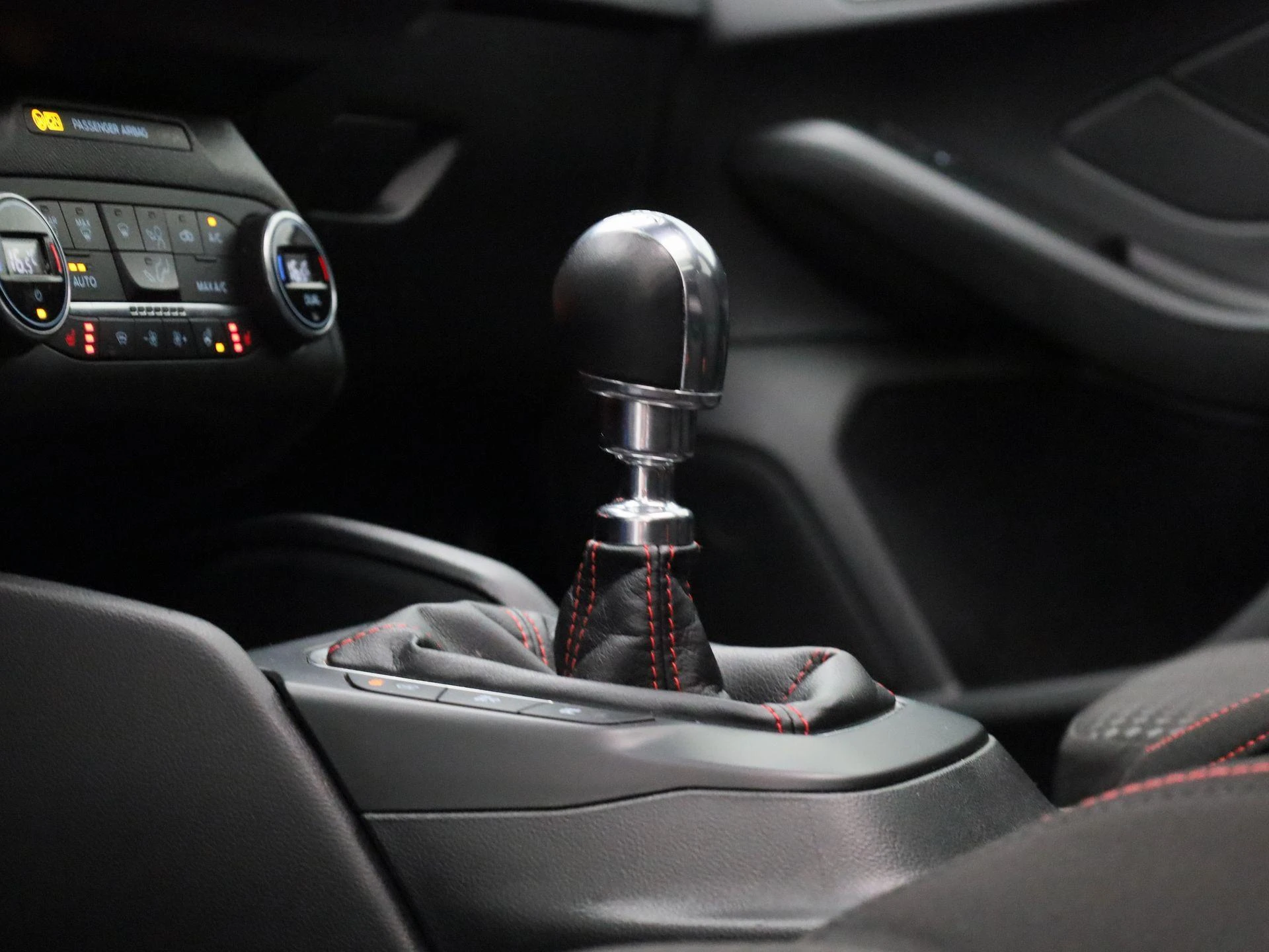 Ford Focus Hybrid ST Line Style