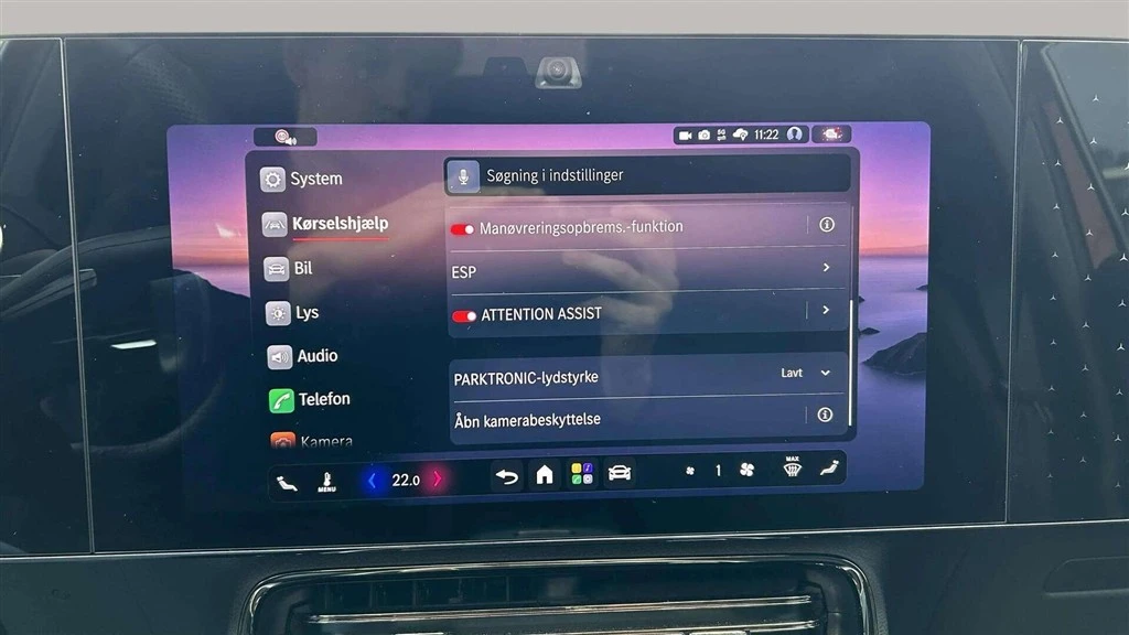 Mercedes-Benz-GLB-image-19