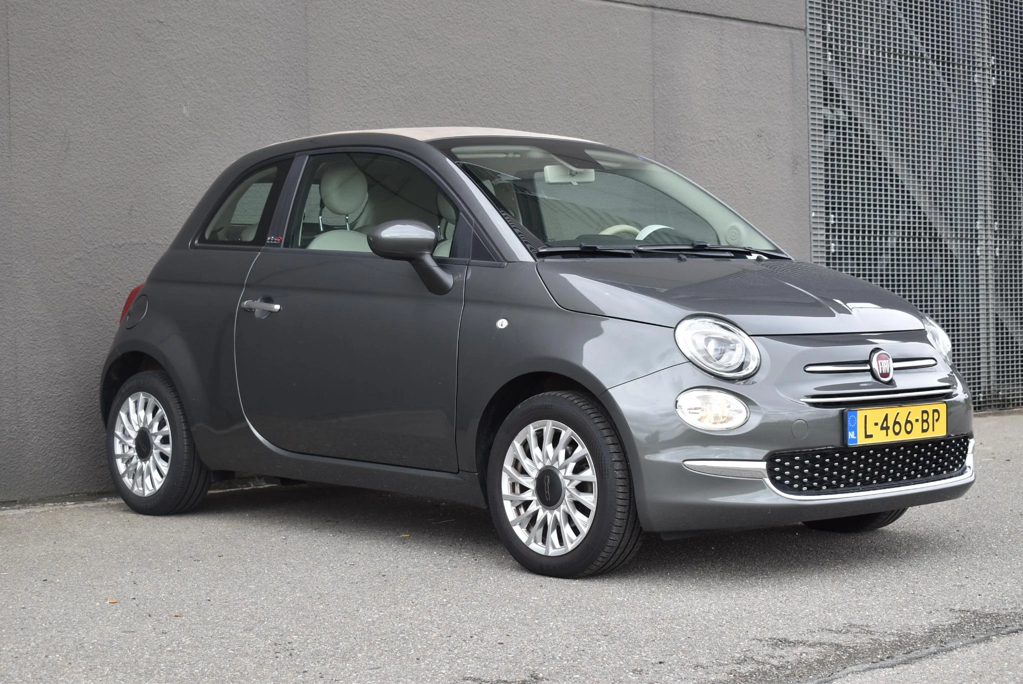 Fiat 500C 1.0 Hybrid Lounge