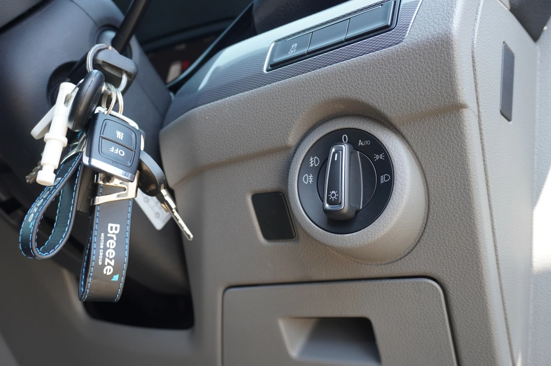 Volkswagen-California-image-25
