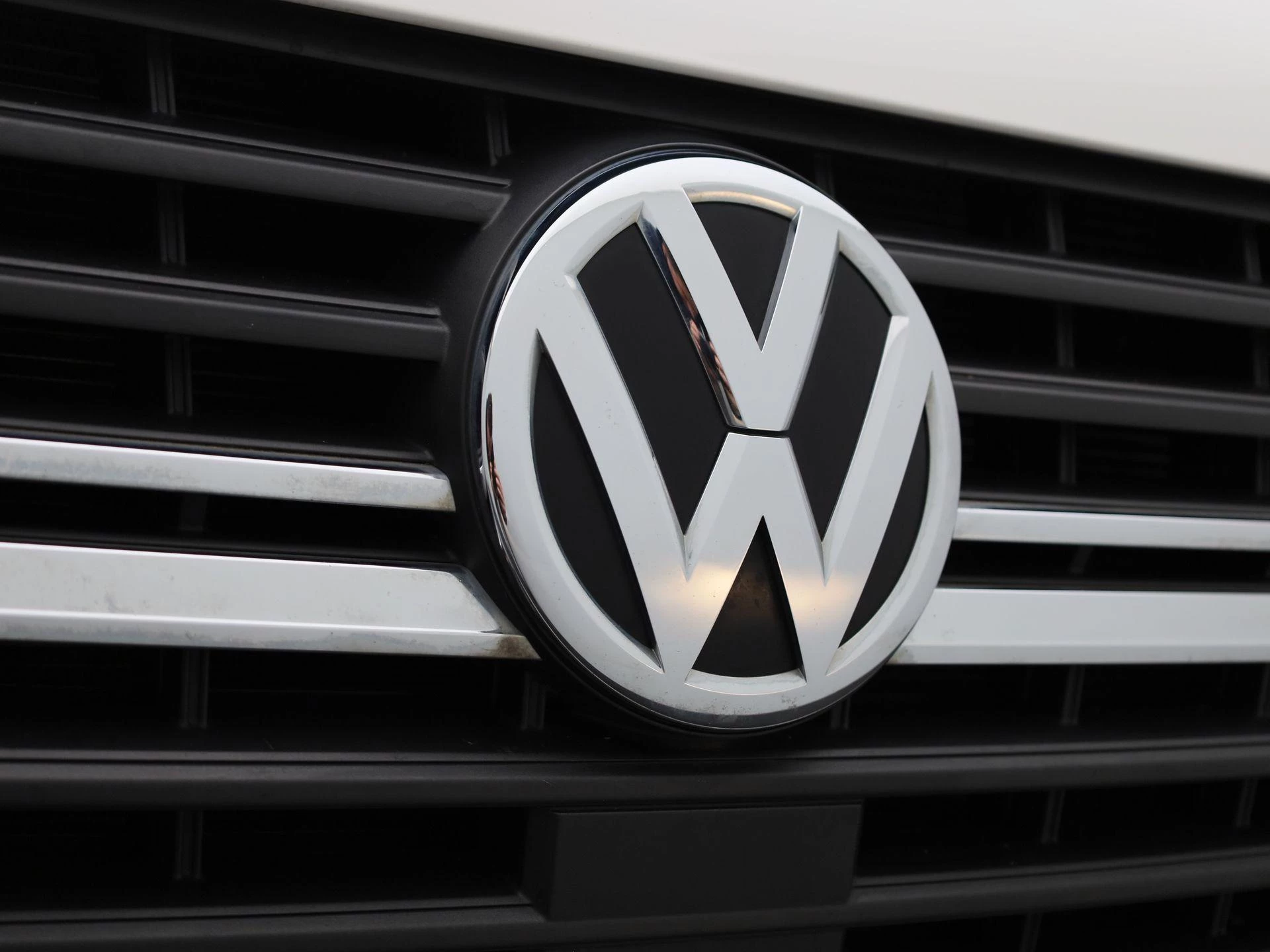Volkswagen-Transporter-image-33