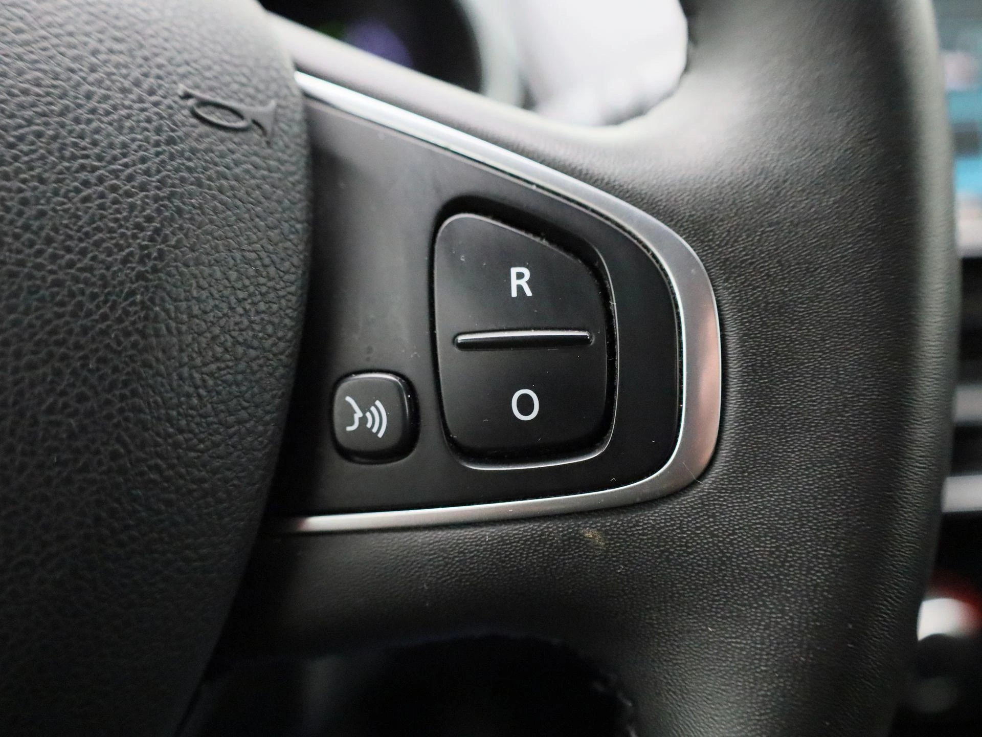 Renault-Clio-image-16