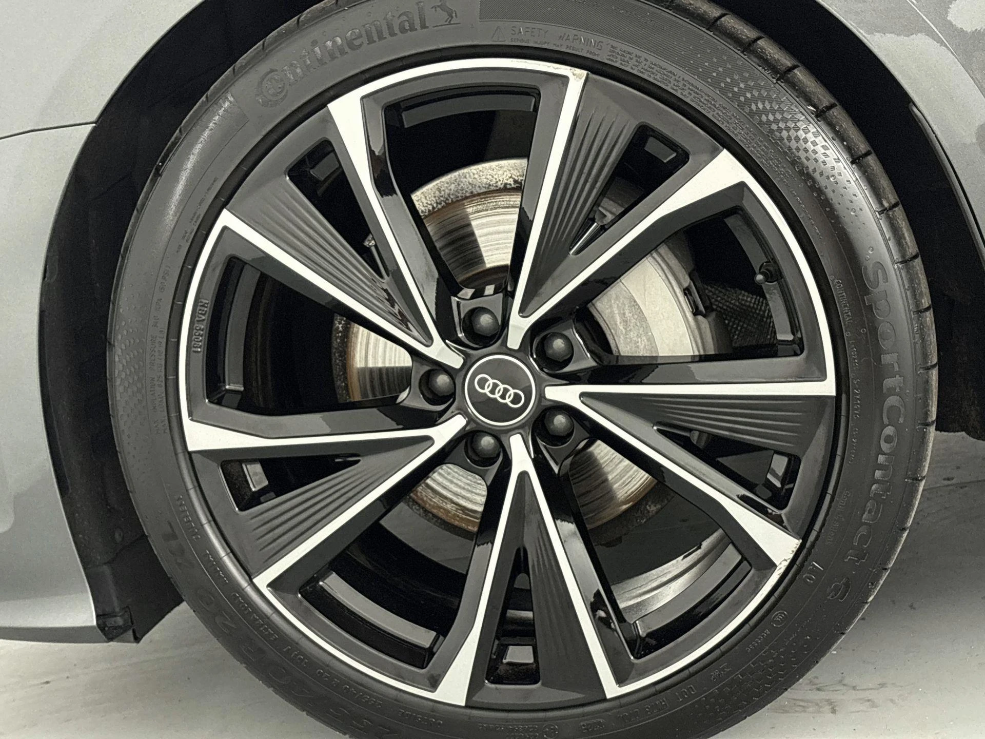 Audi-A6-image-29