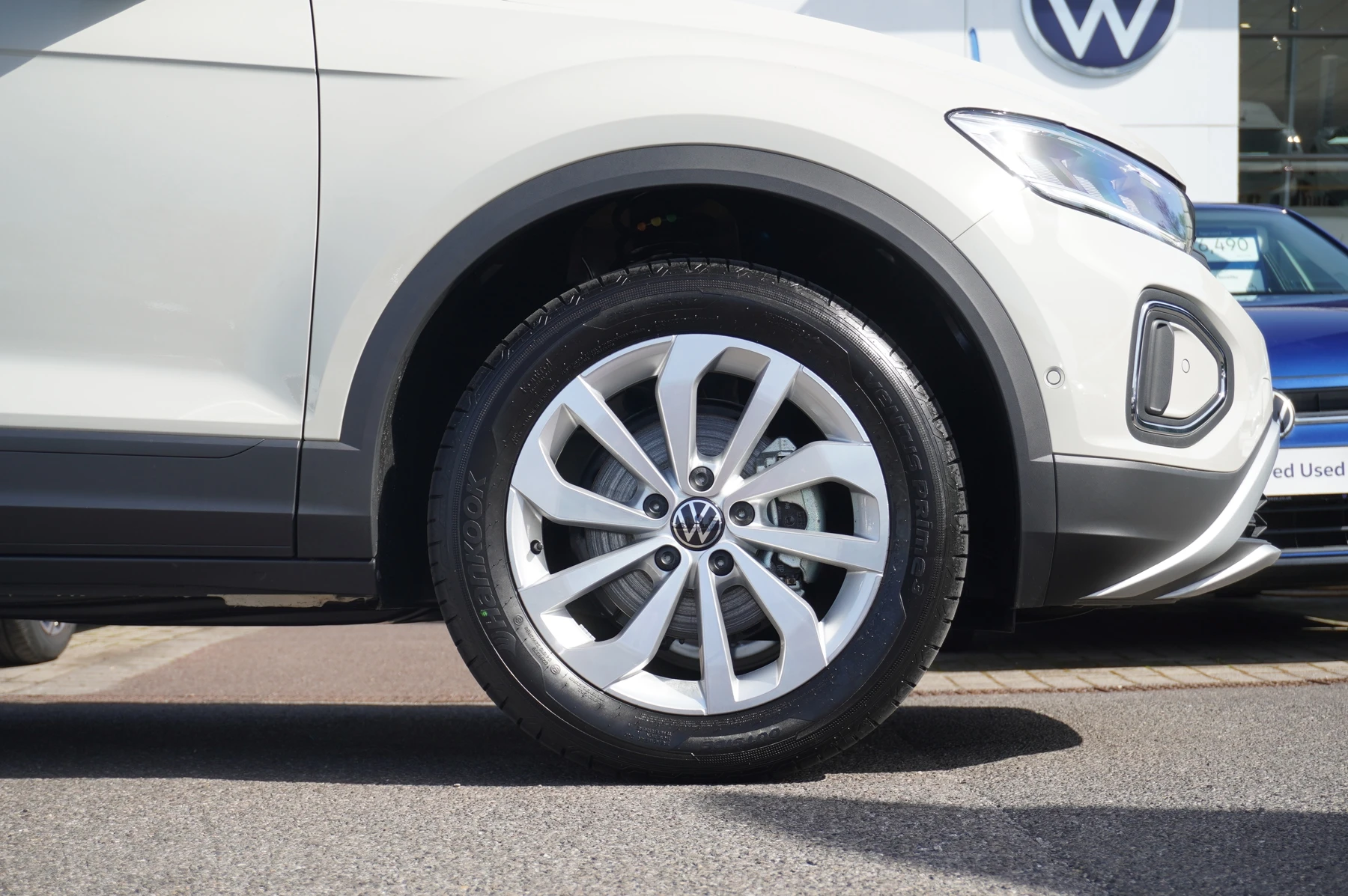 Volkswagen-T-Roc-image-22