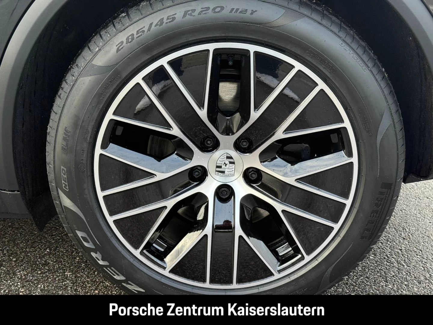 Porsche Macan HA-Lenkung Surround-View BOSE 20-Zoll -MK2 Macan HA-Lenkung Surround-View BOSE 20-Zoll -