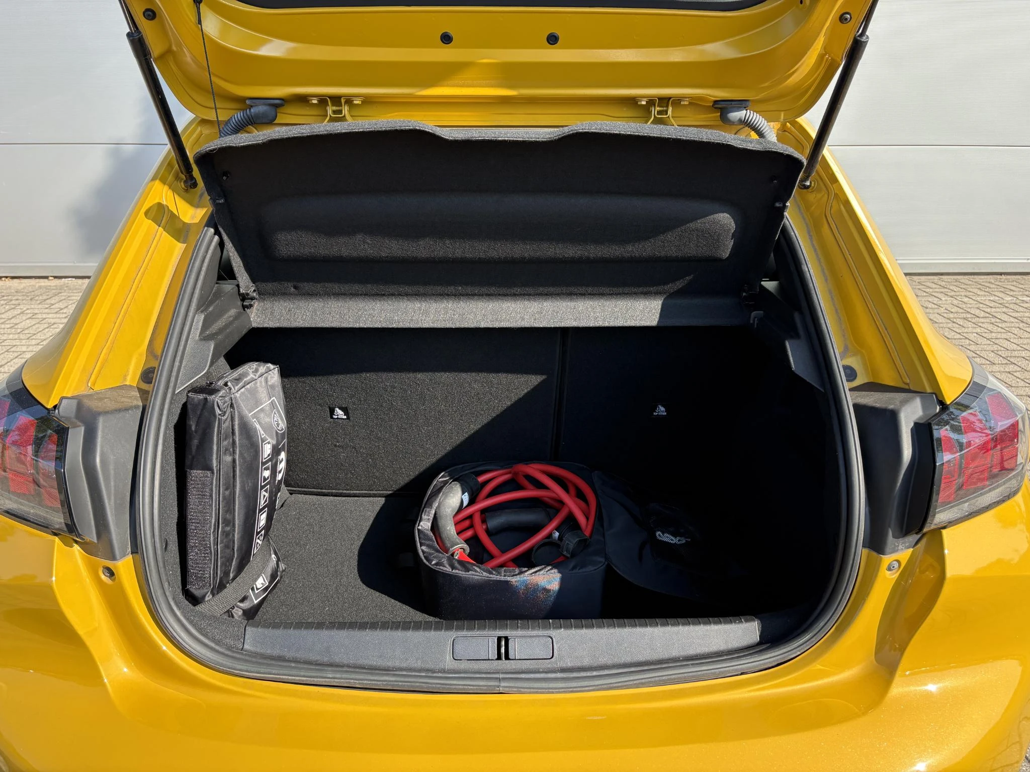 Peugeot e-208 EV Active 50 kWh