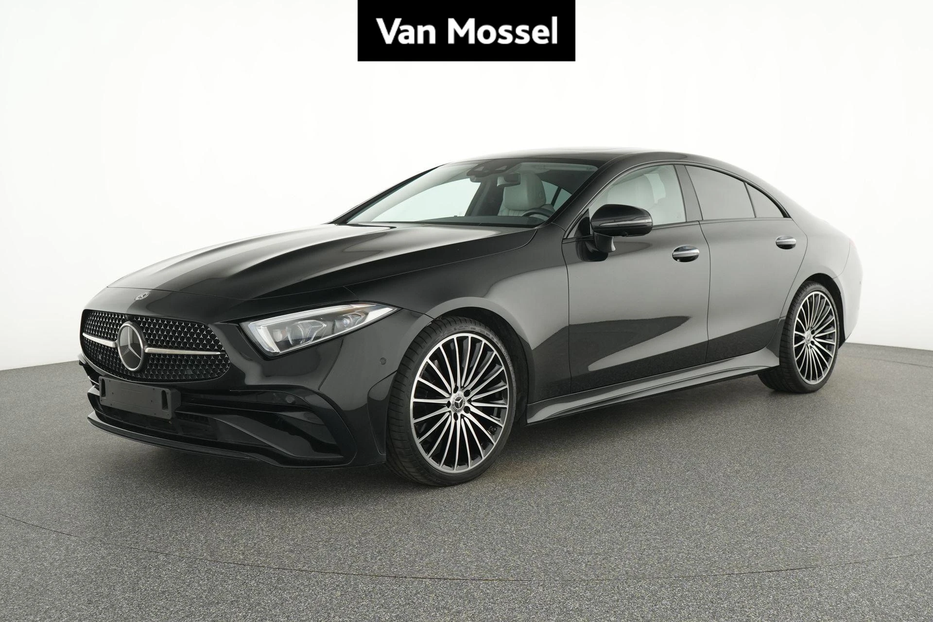 Mercedes-Benz-CLS-image-0