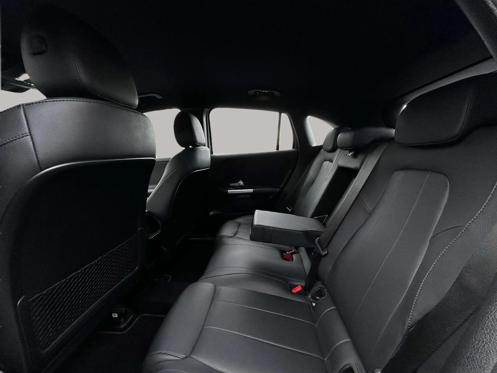 Mercedes-Benz-EQA-image-13