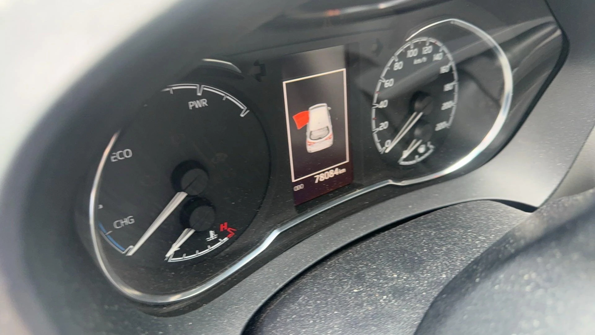 Toyota-Yaris-image-2