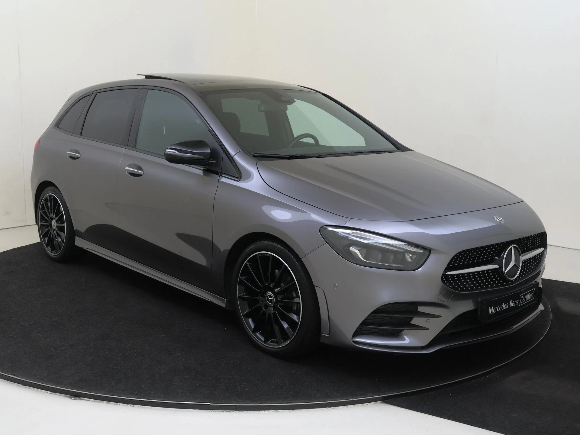 Mercedes-Benz-B-Klasse-image-1