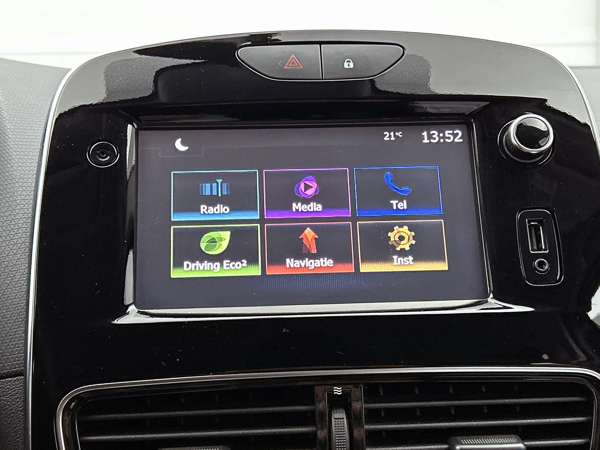 Renault-Clio-image-6