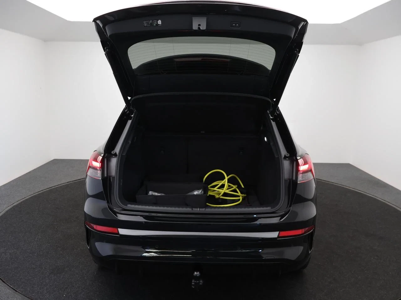 Audi-Q4 e-tron-image-7
