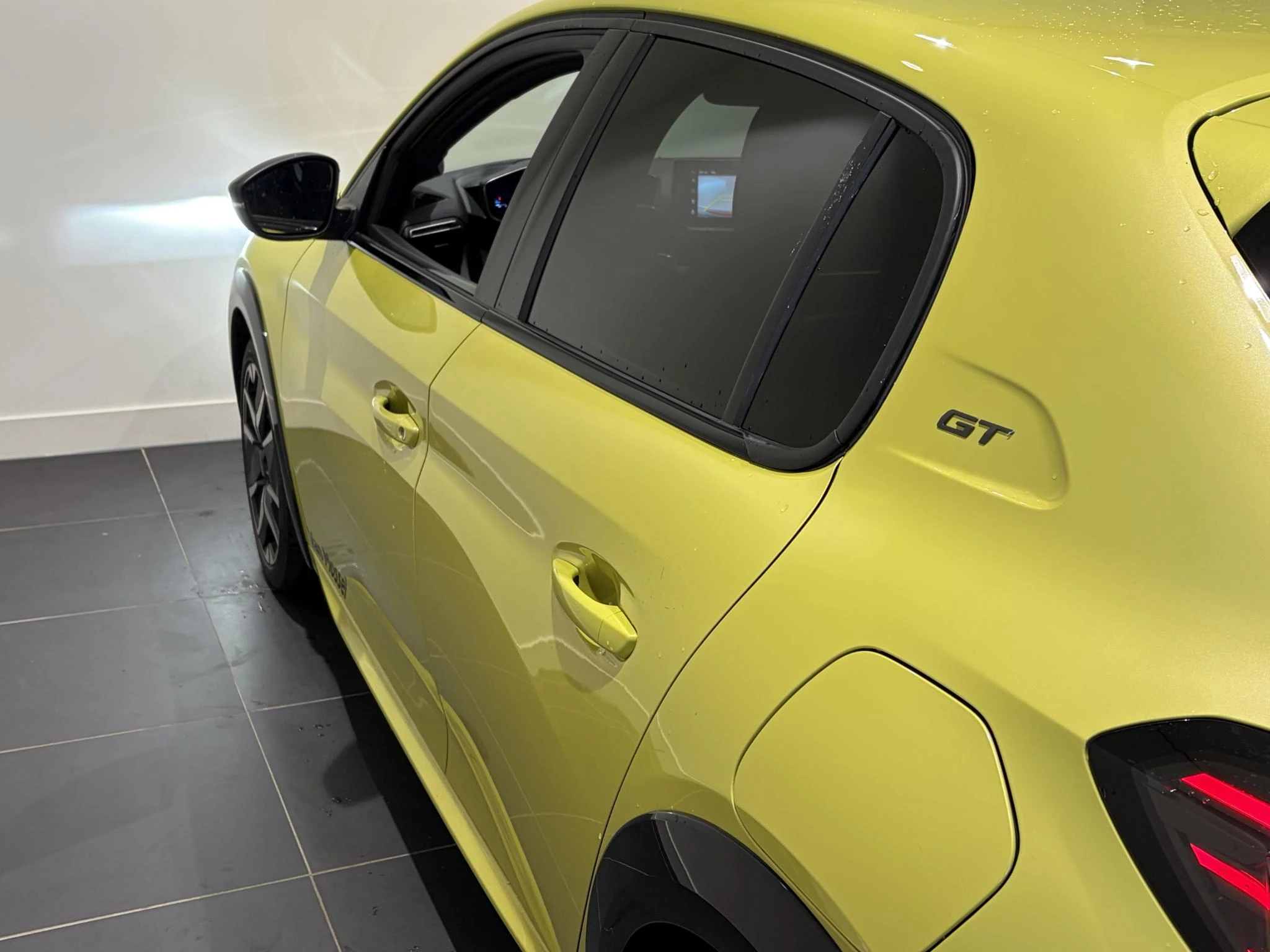 Peugeot-208-image-17