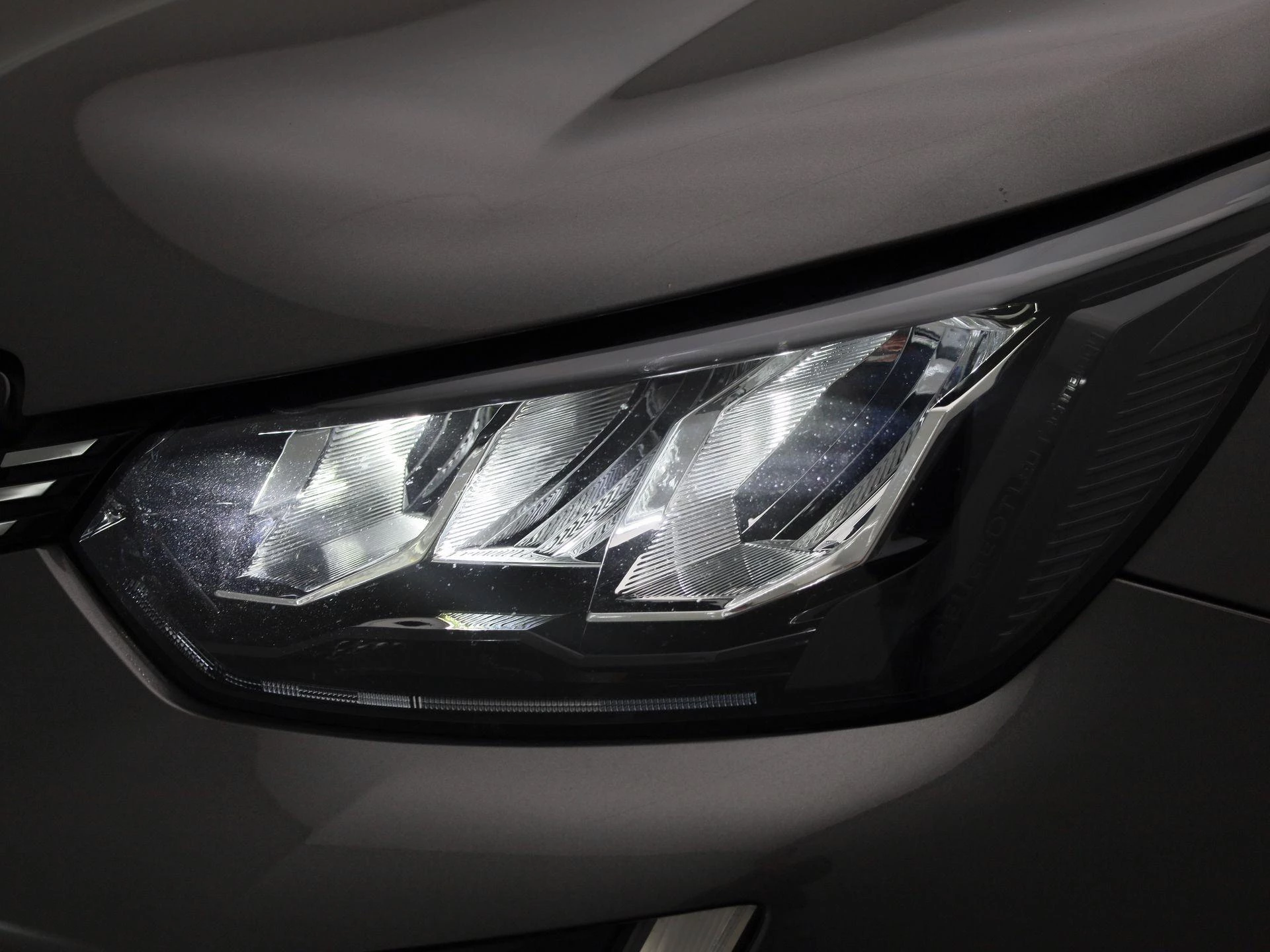 Peugeot 2008 1.2 Puretech 96kW S&S EAT8 Allure