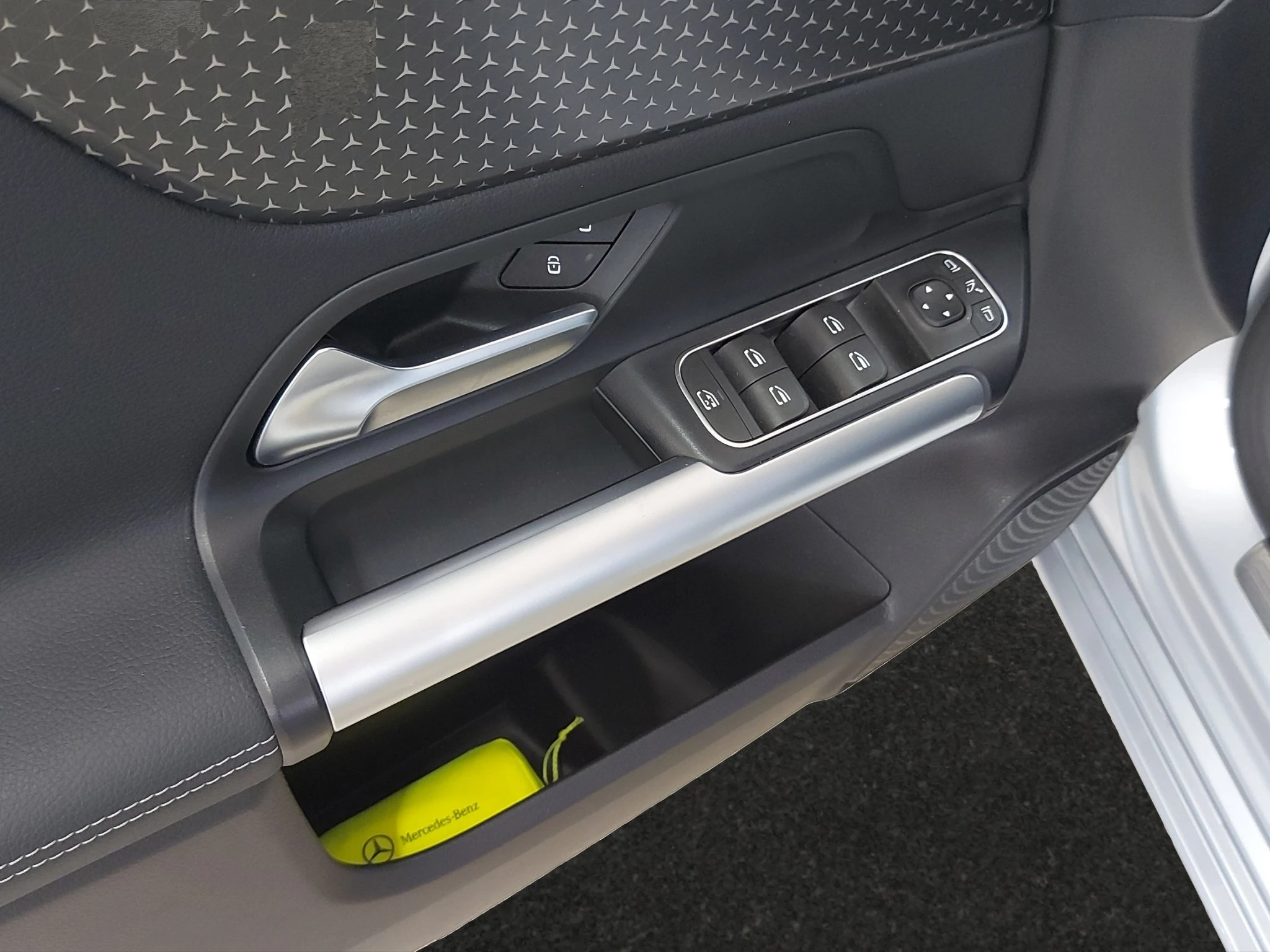 Mercedes-Benz-B-Klasse-image-16