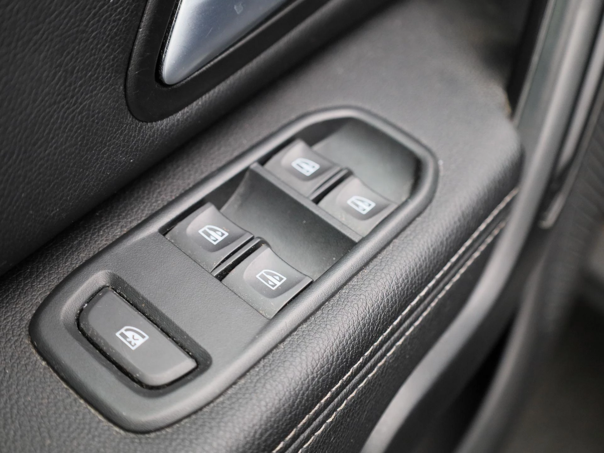 Dacia-Duster-image-25