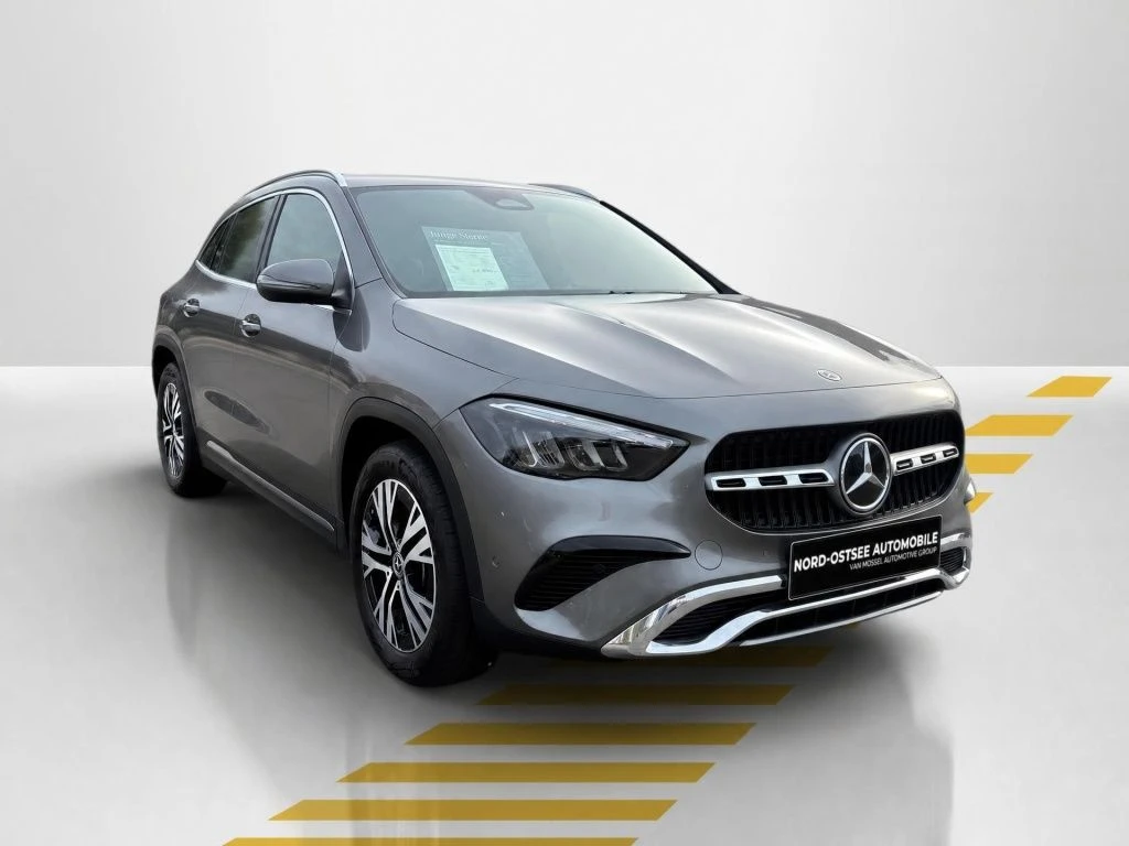Mercedes-Benz-GLA 200 d-image-17