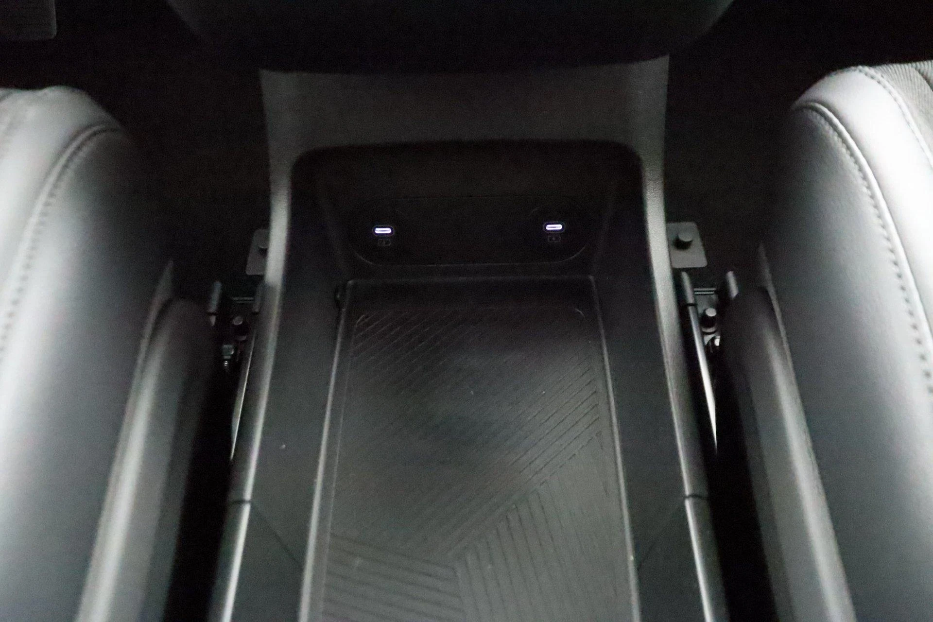 Hyundai-IONIQ 5-image-67