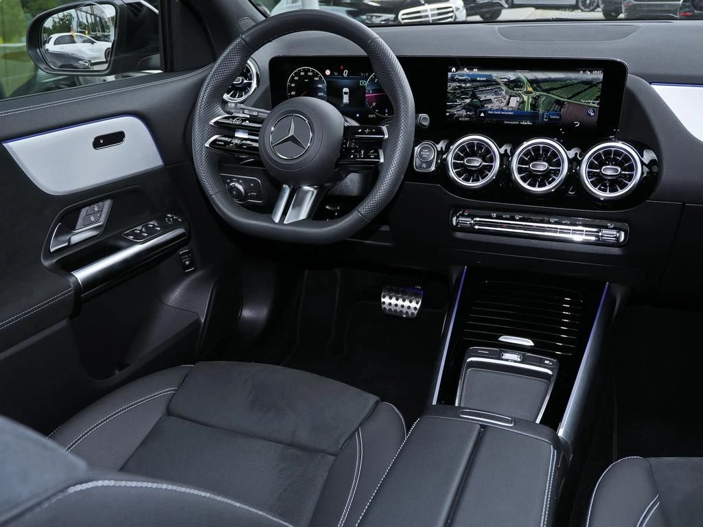 Mercedes-Benz-GLA 200 d-image-10