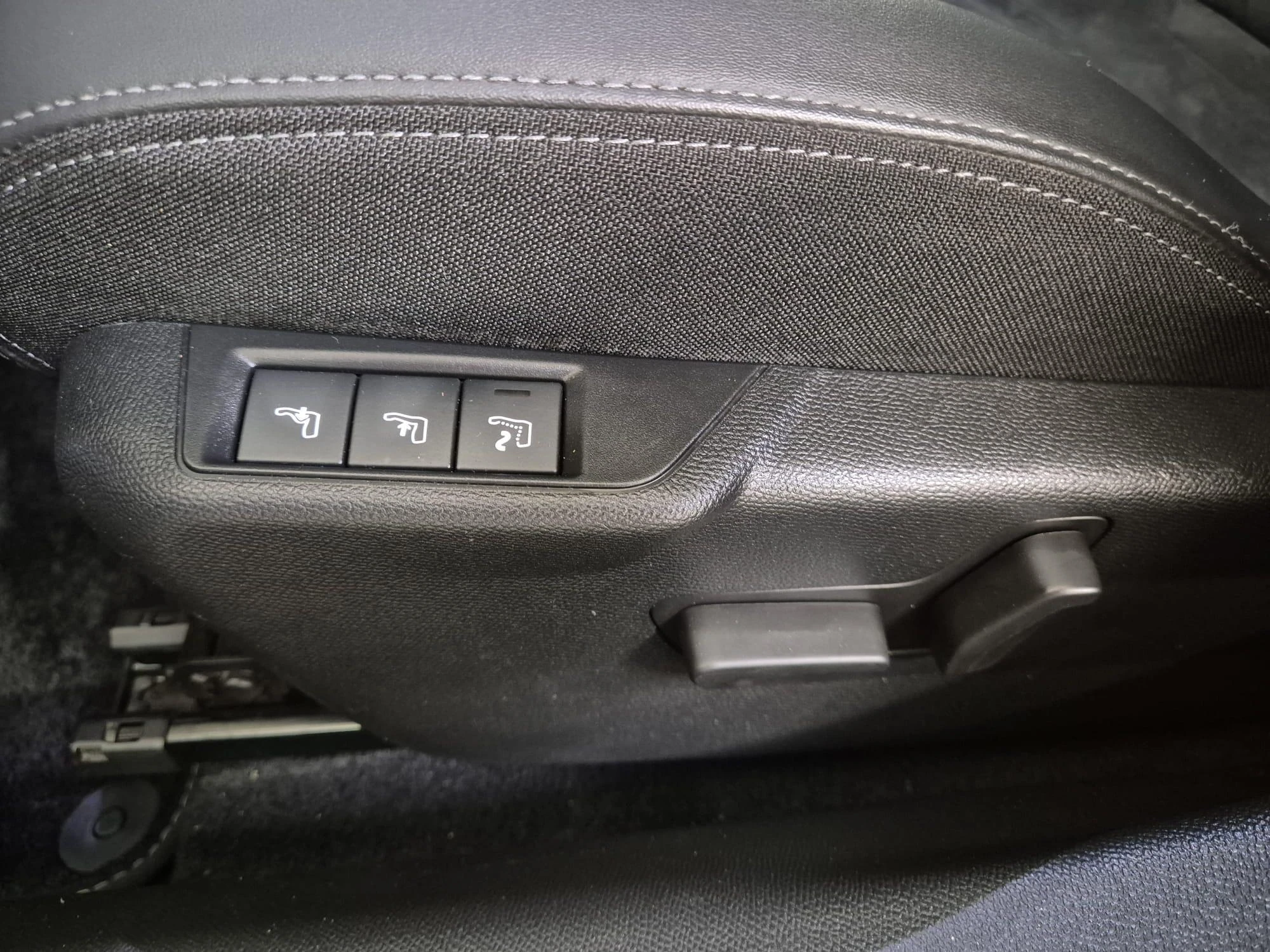 Peugeot-2008-image-16