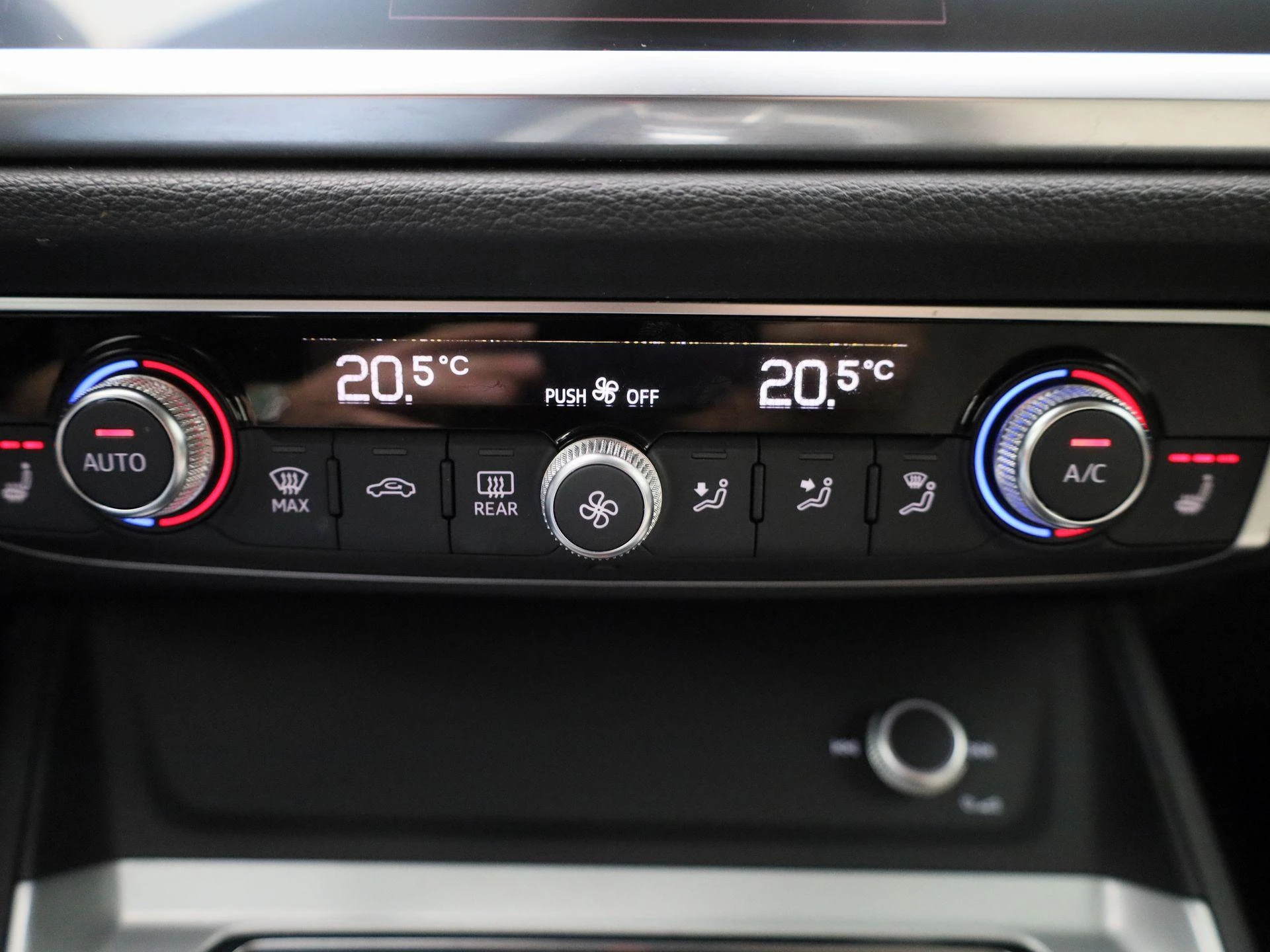 Audi-Q3-image-22
