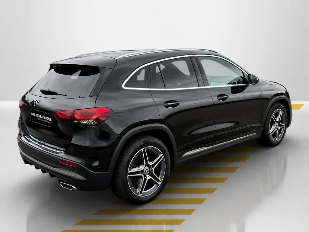 Mercedes-Benz-GLA 250-image-5