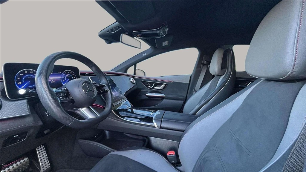 Mercedes-Benz-EQE-image-9