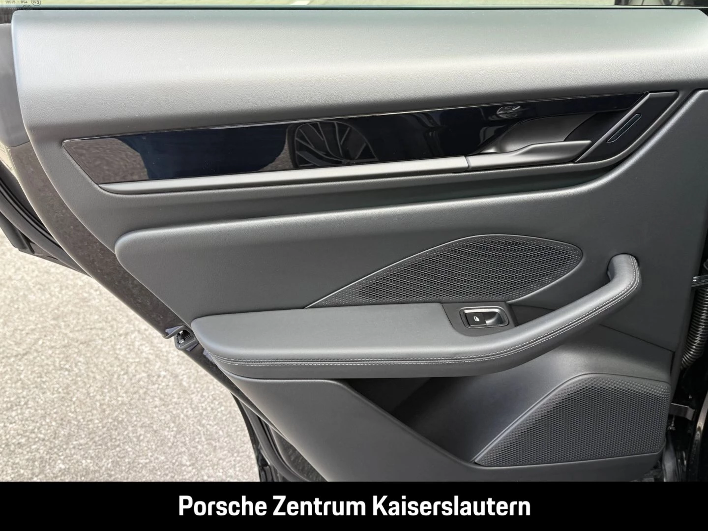 Porsche Macan 4 HA-Lenkung Head-Up Abstandstempomat LED -MK2 Macan 4 HA-Lenkung Head-Up Abstandstempomat LED -