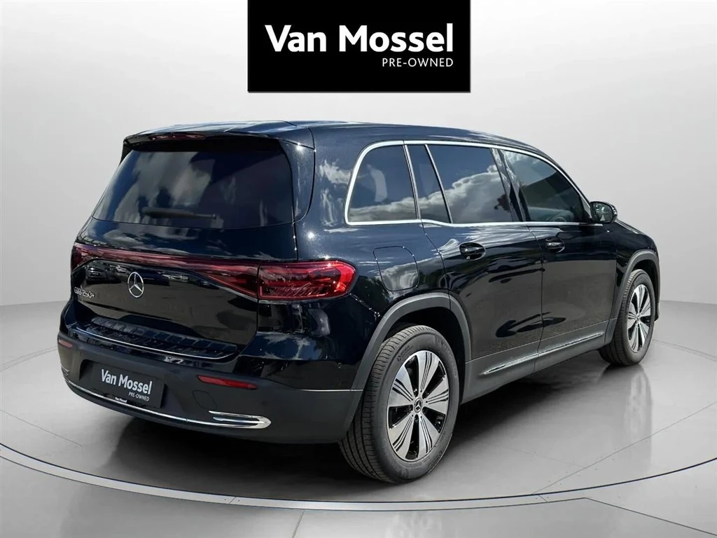 Mercedes-Benz-EQB-image-4