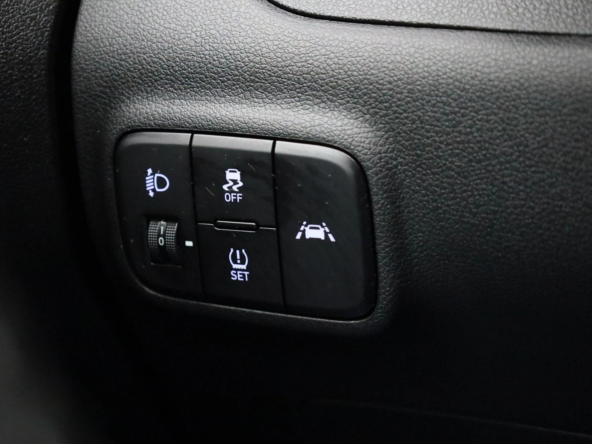 Hyundai-i10-image-21