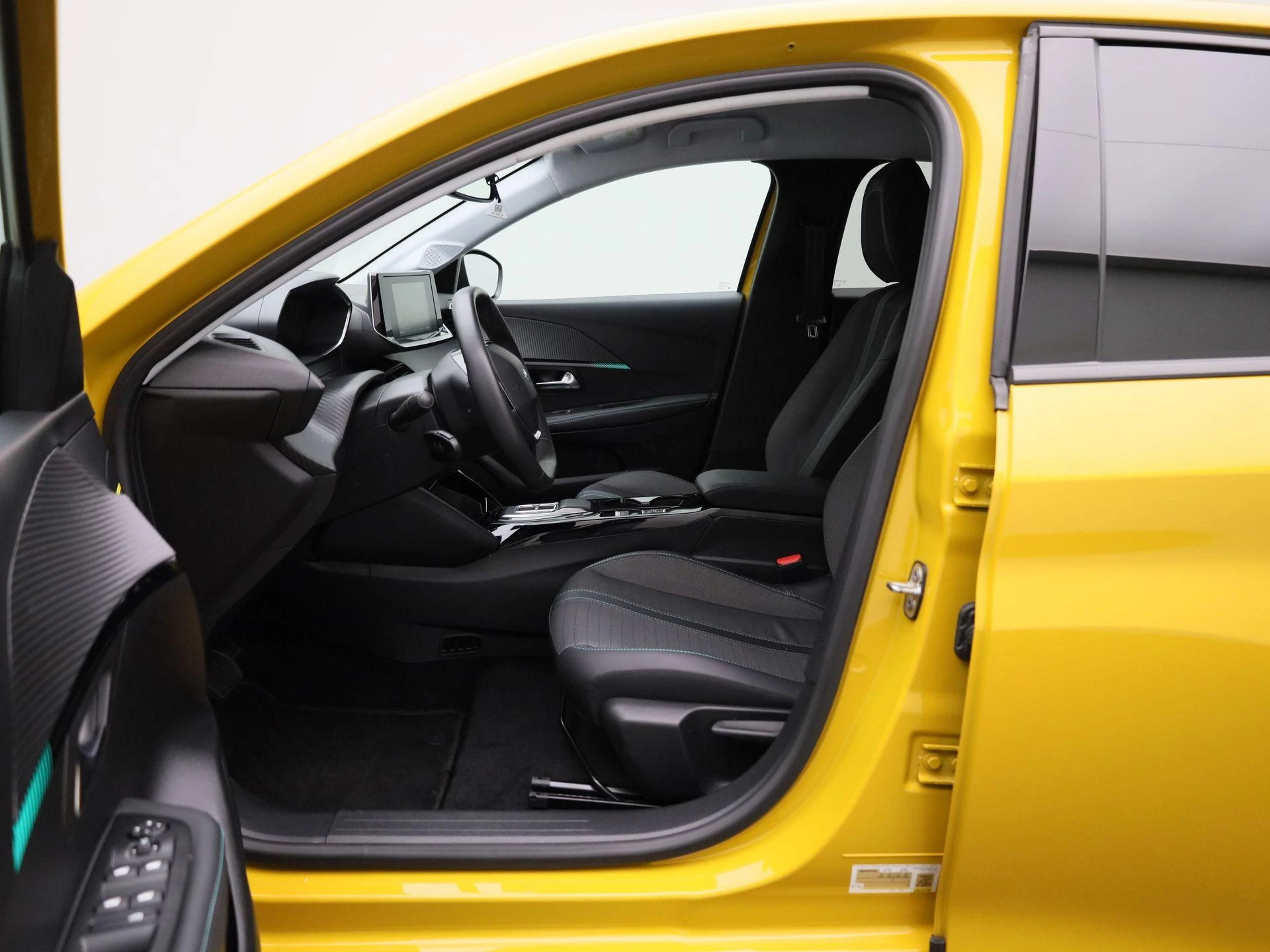 Peugeot e-208 - 9