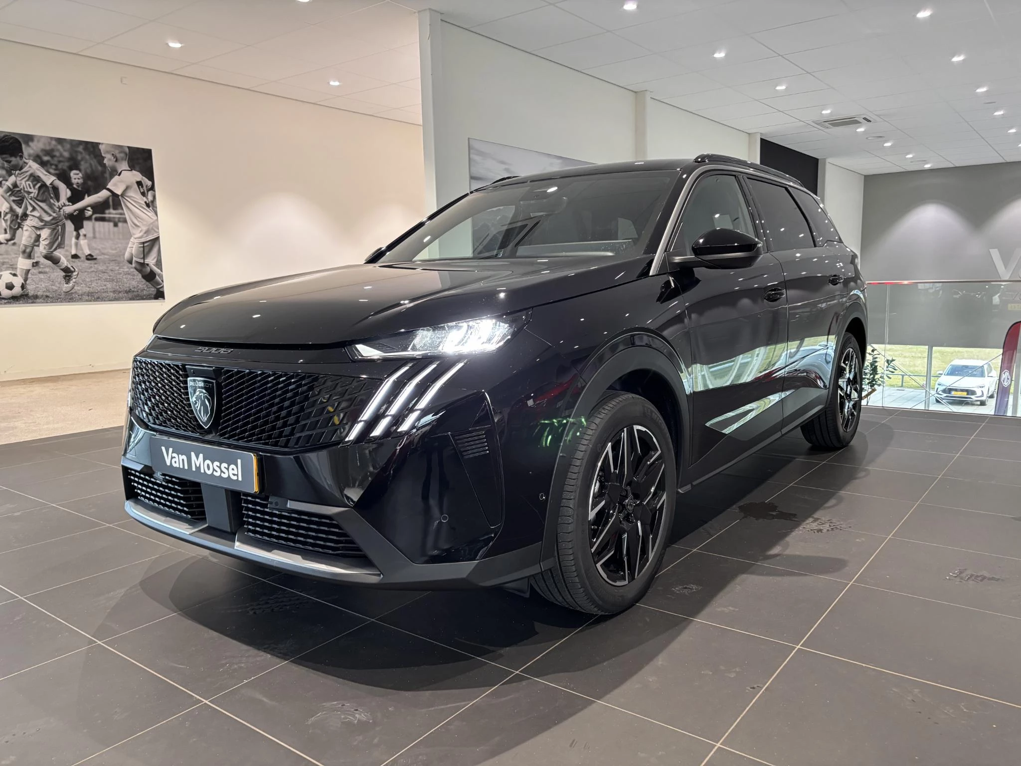 Peugeot-5008-image-8