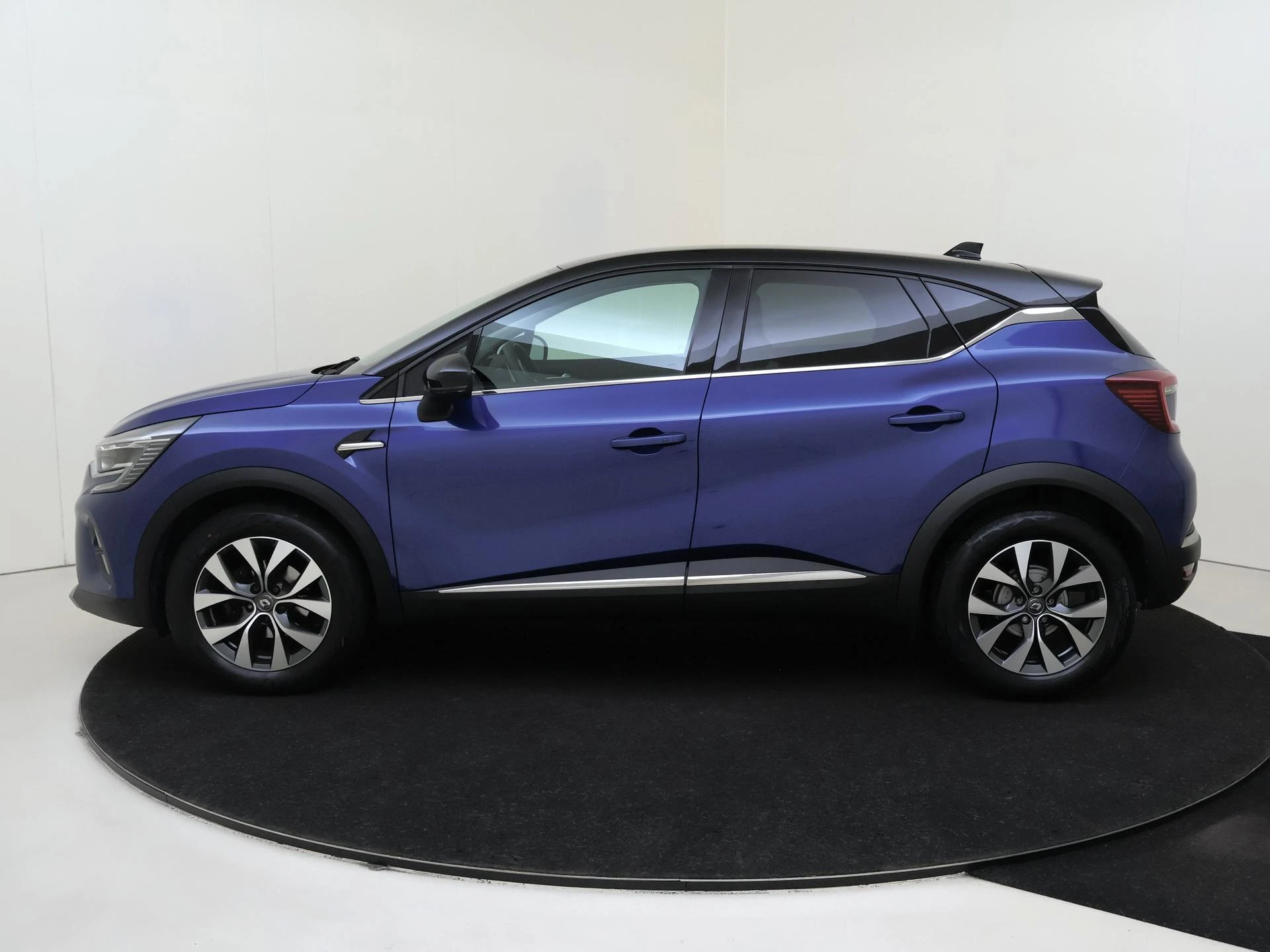 Renault-Captur-image-7