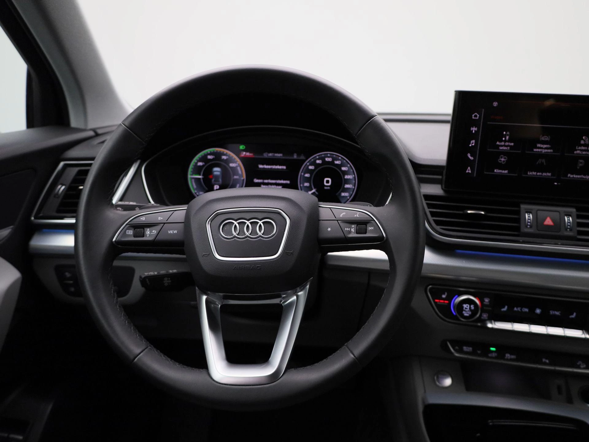 Audi-Q5-image-6