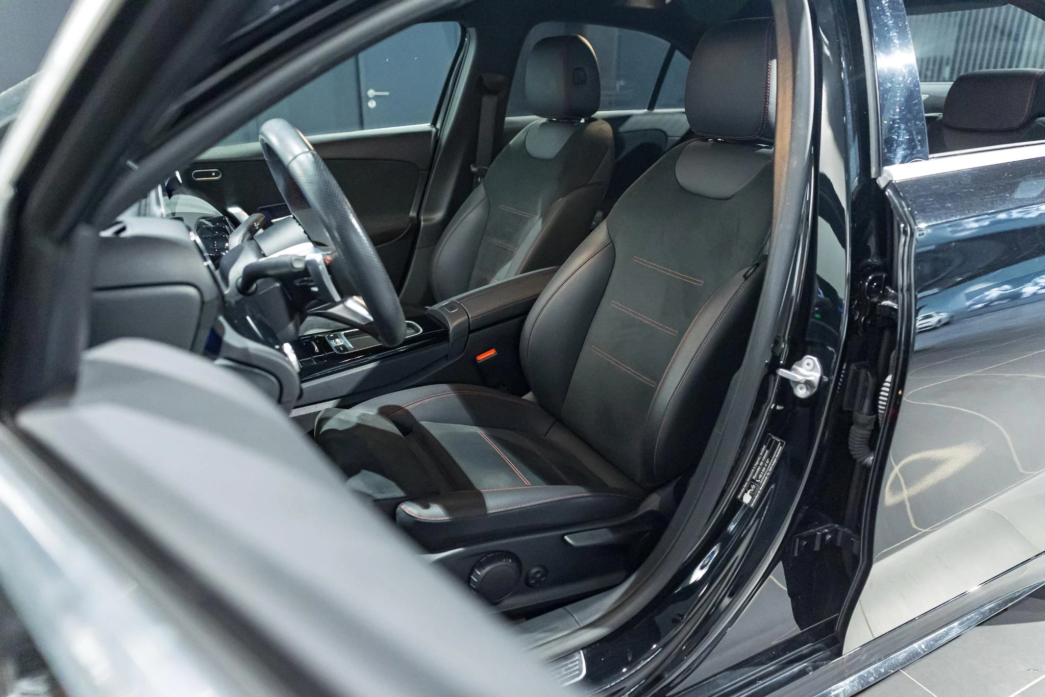 Mercedes-Benz A-Klasse Limousine A 180 AMG Line