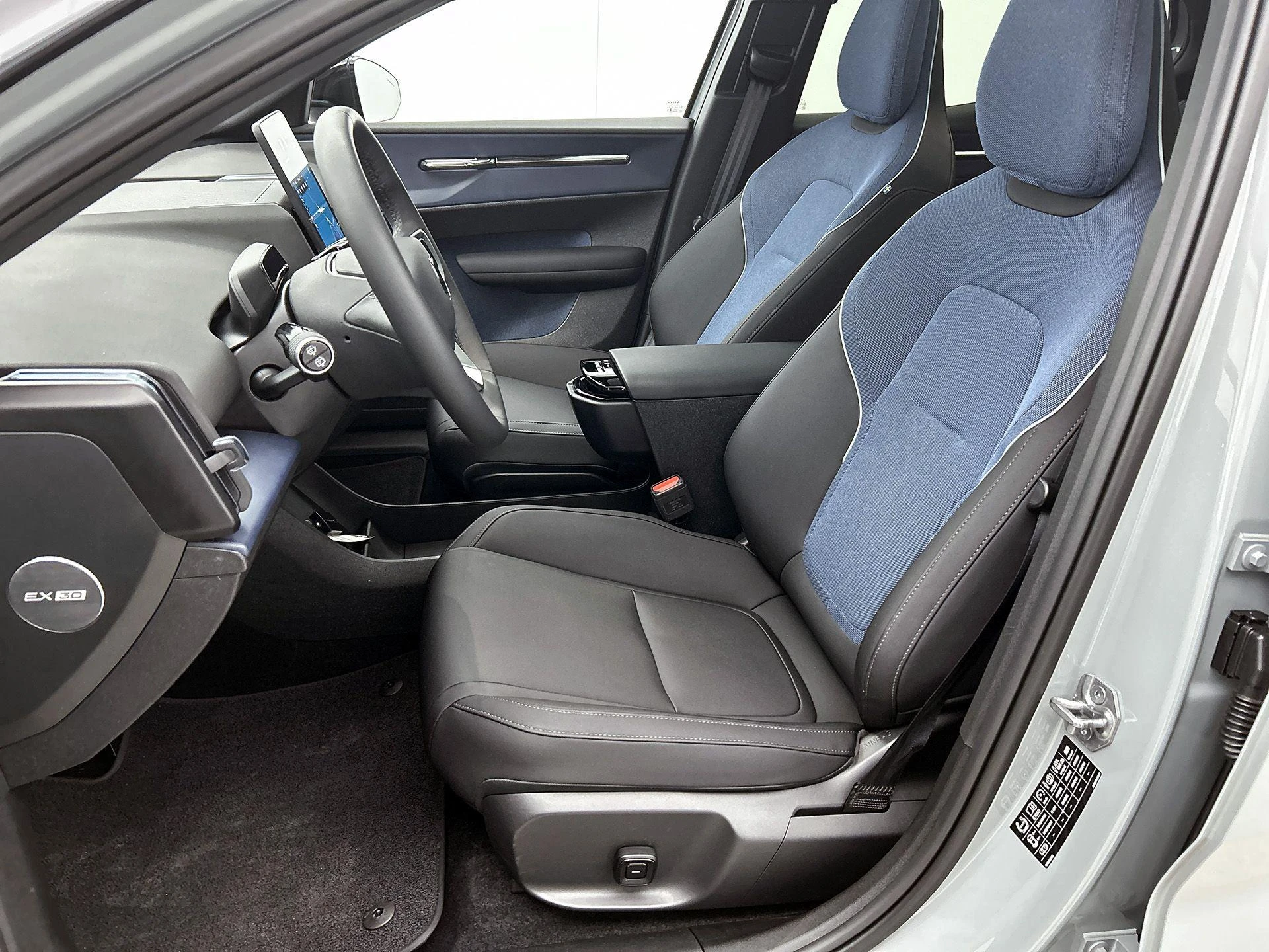 Volvo-EX30-image-50