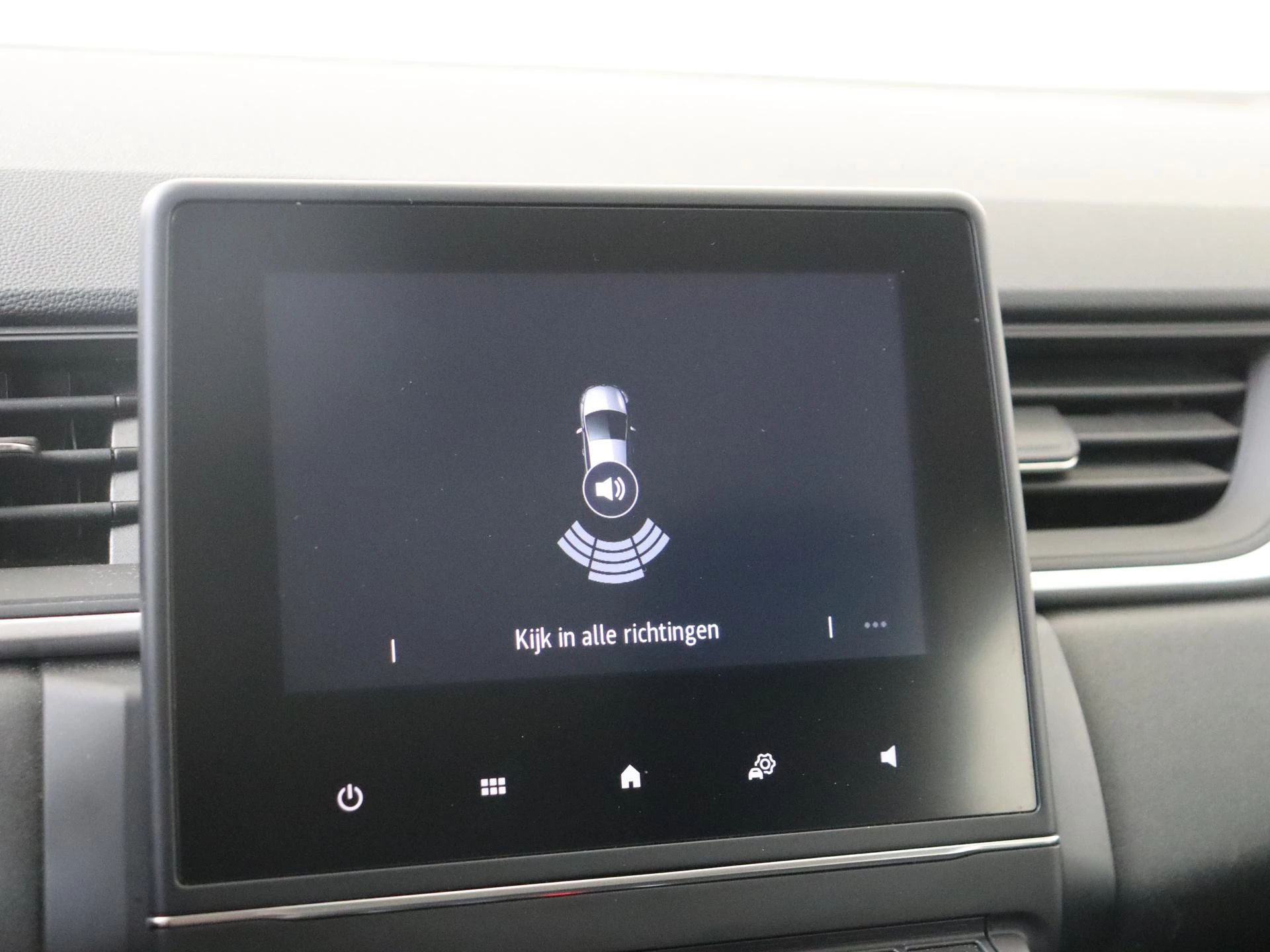 Renault-Captur-image-21