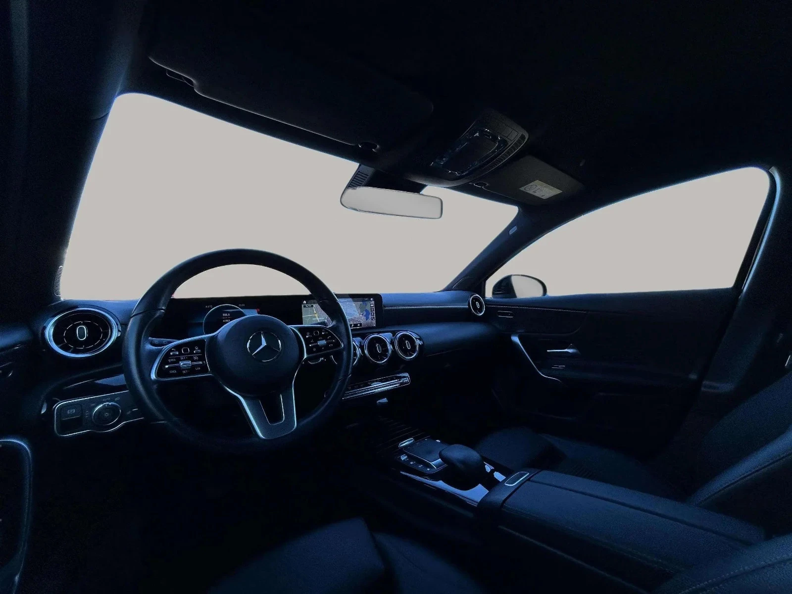 Mercedes-Benz-A-Klasse-image-11