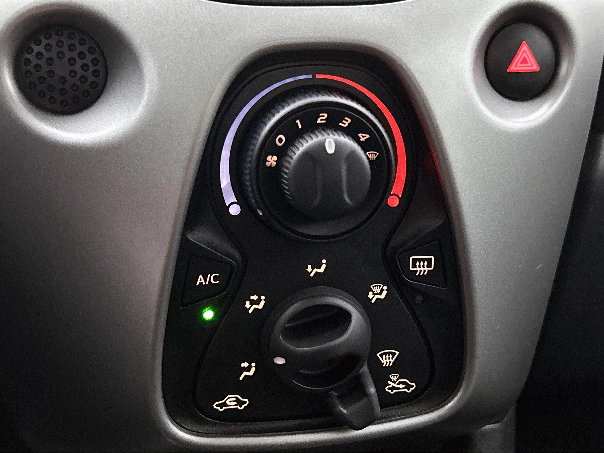 Peugeot-108-image-22