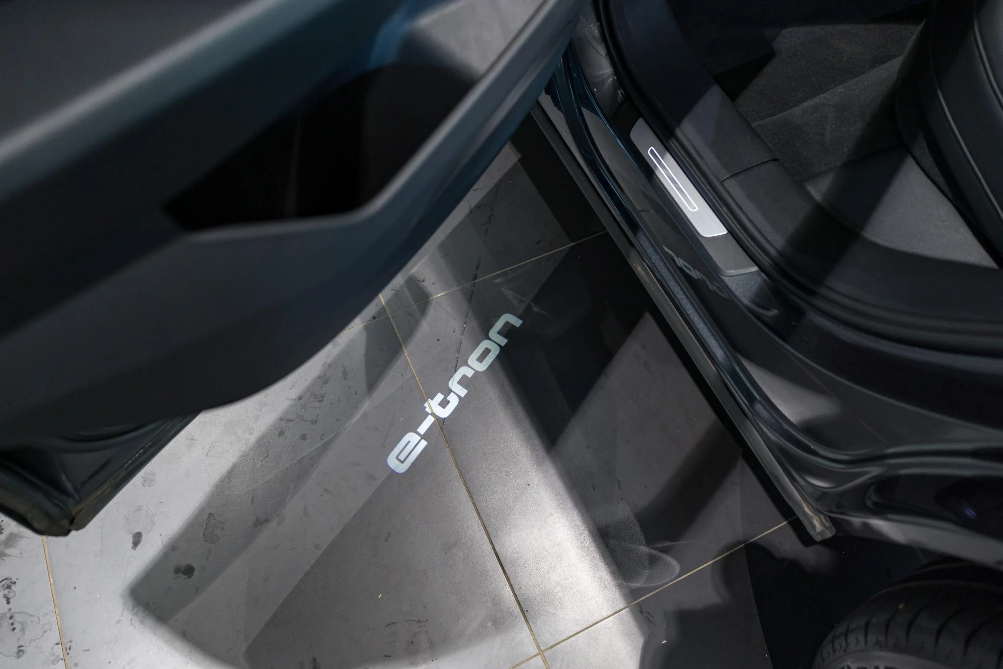 Audi-e-tron-image-17