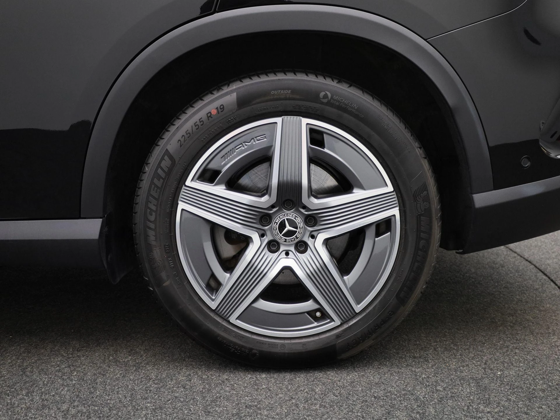 Mercedes-Benz-GLC-image-11