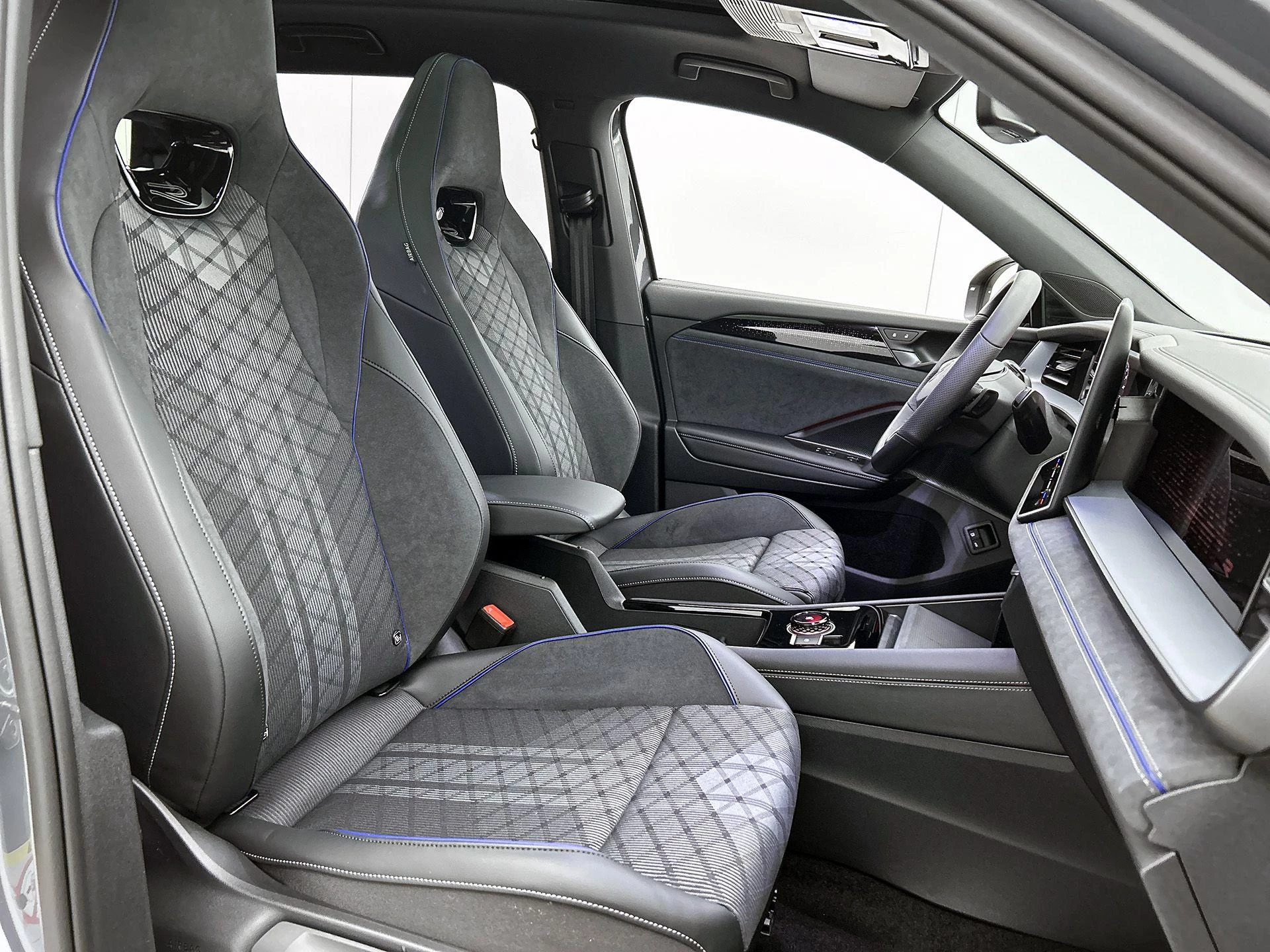 Volkswagen Tayron 1.5 eHybrid R-Line Edition