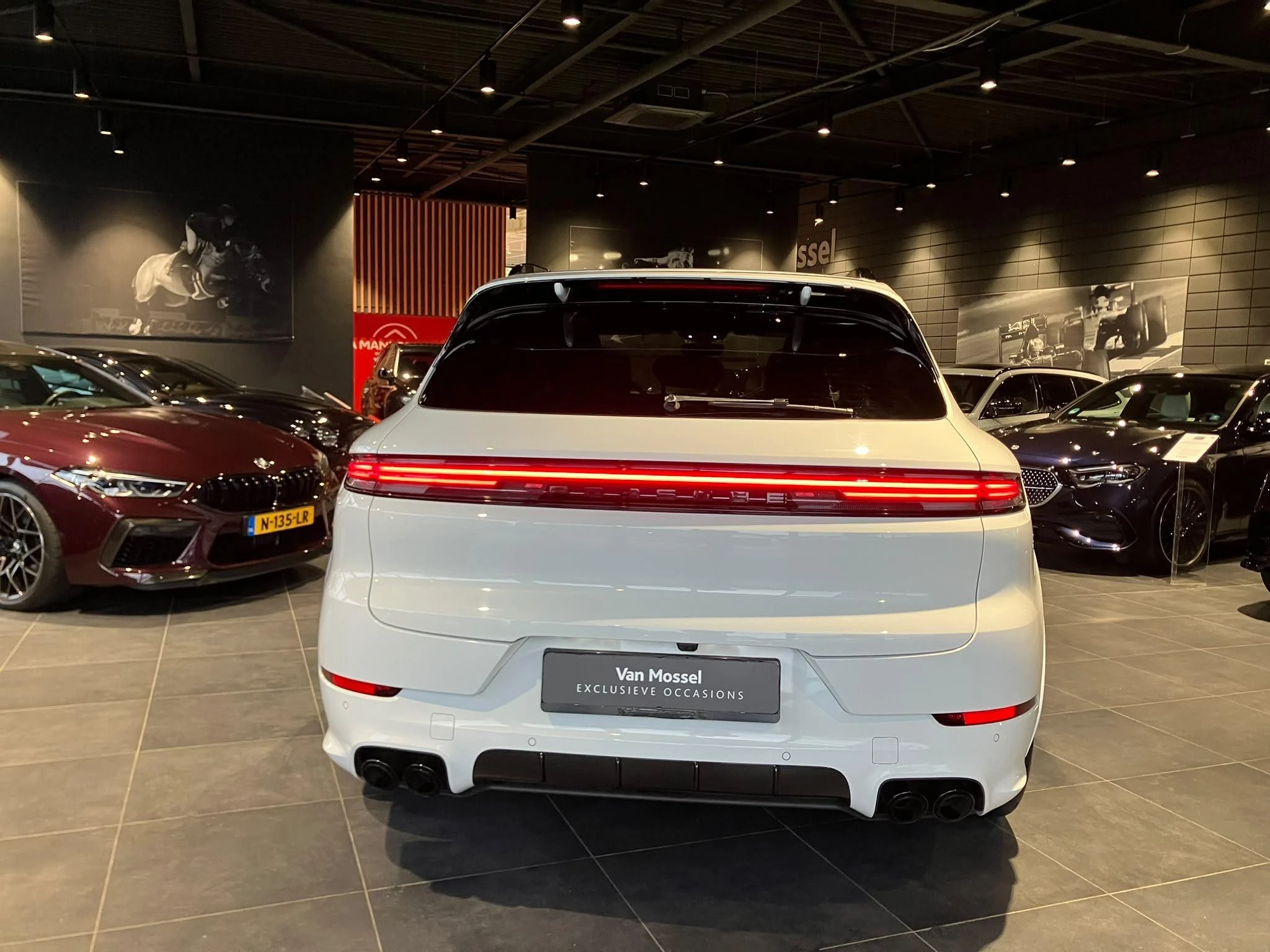 Porsche-Cayenne-image-4