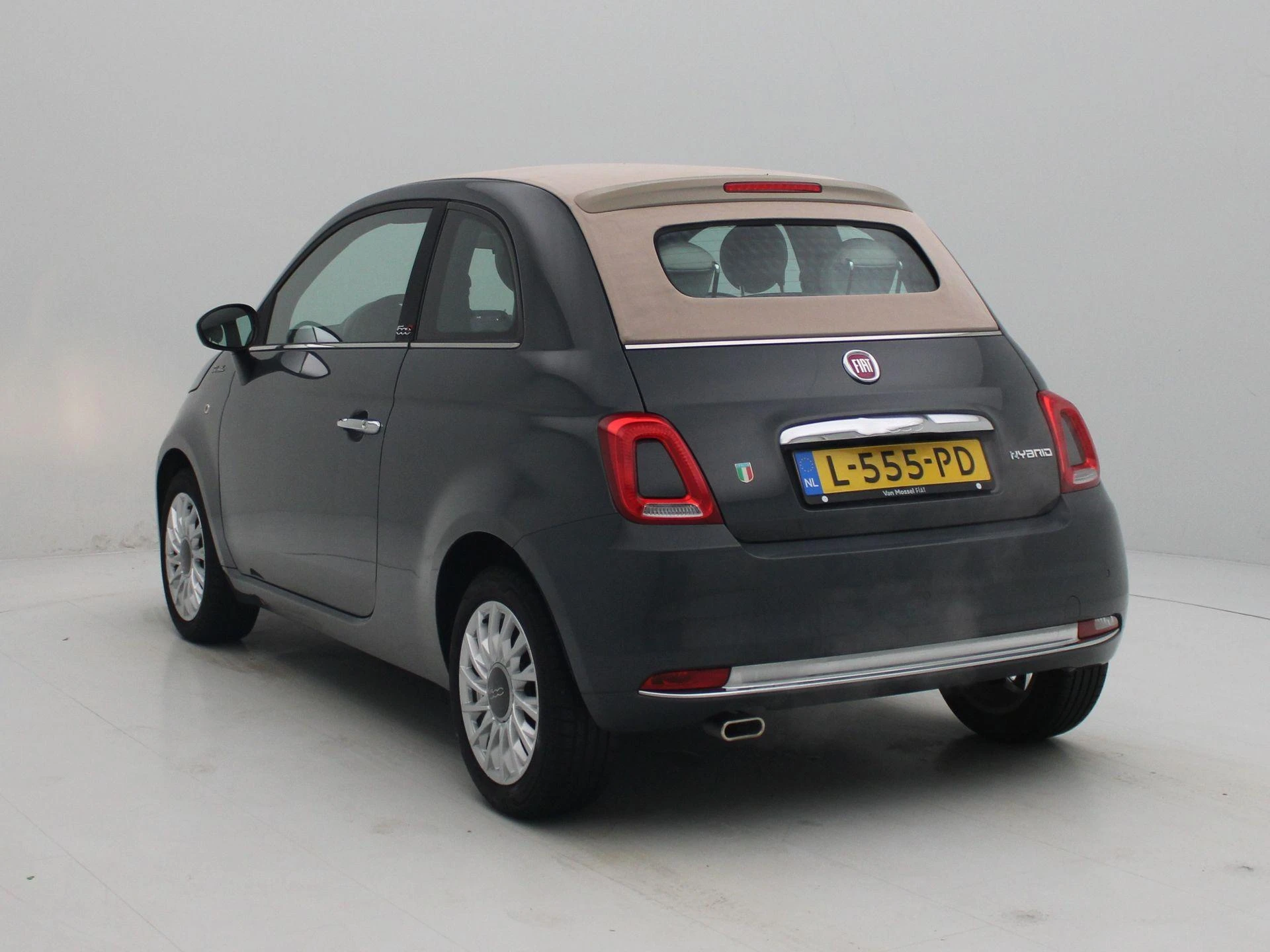 Fiat-500C-image-2