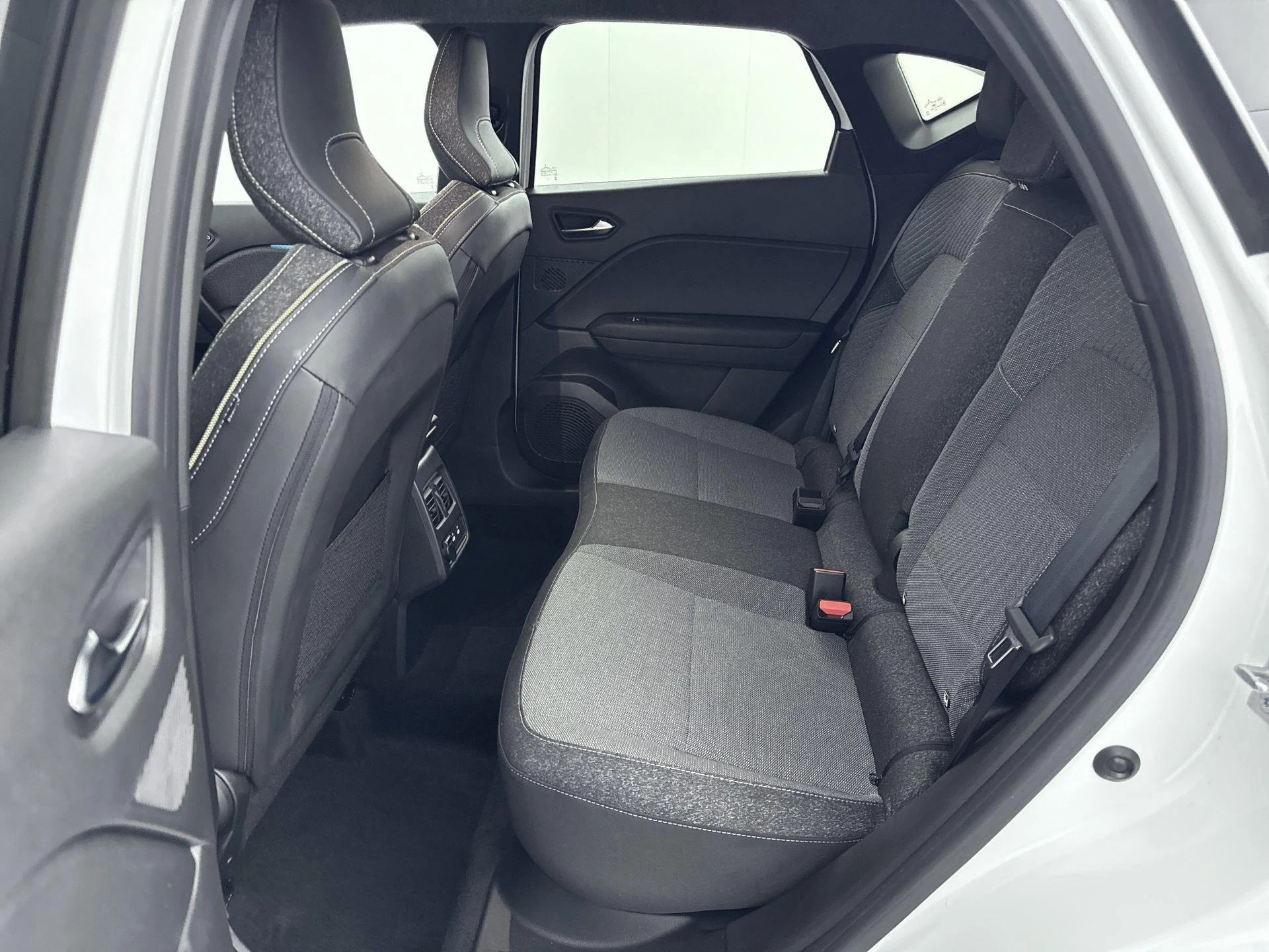 Renault-Captur-image-24