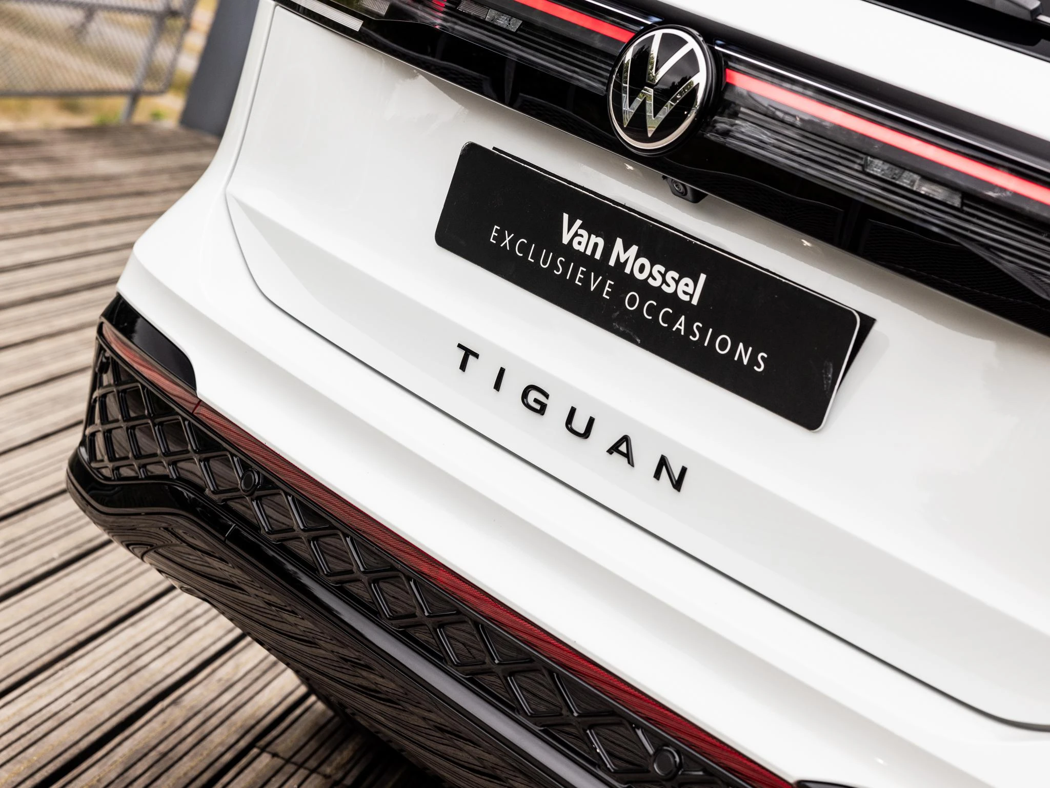 Volkswagen-Tiguan-image-16