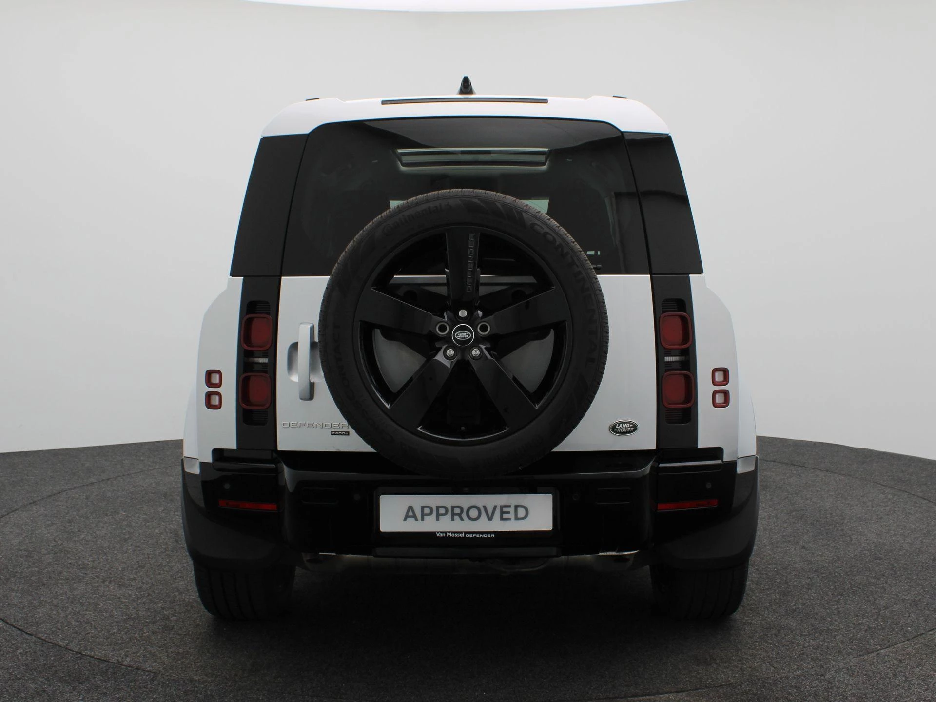 Land Rover Defender 110 P400e XS Edition