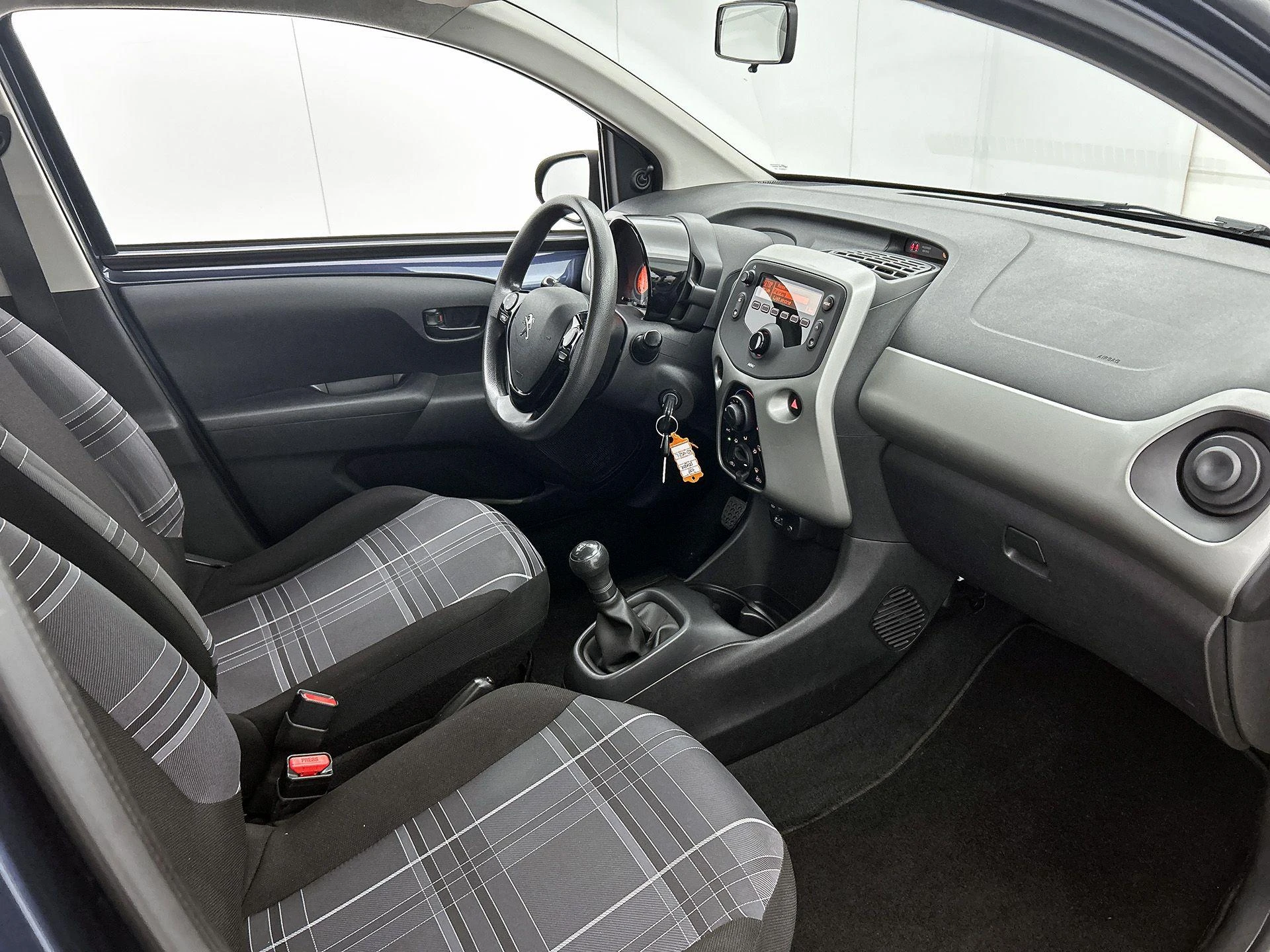 Peugeot-108-image-9