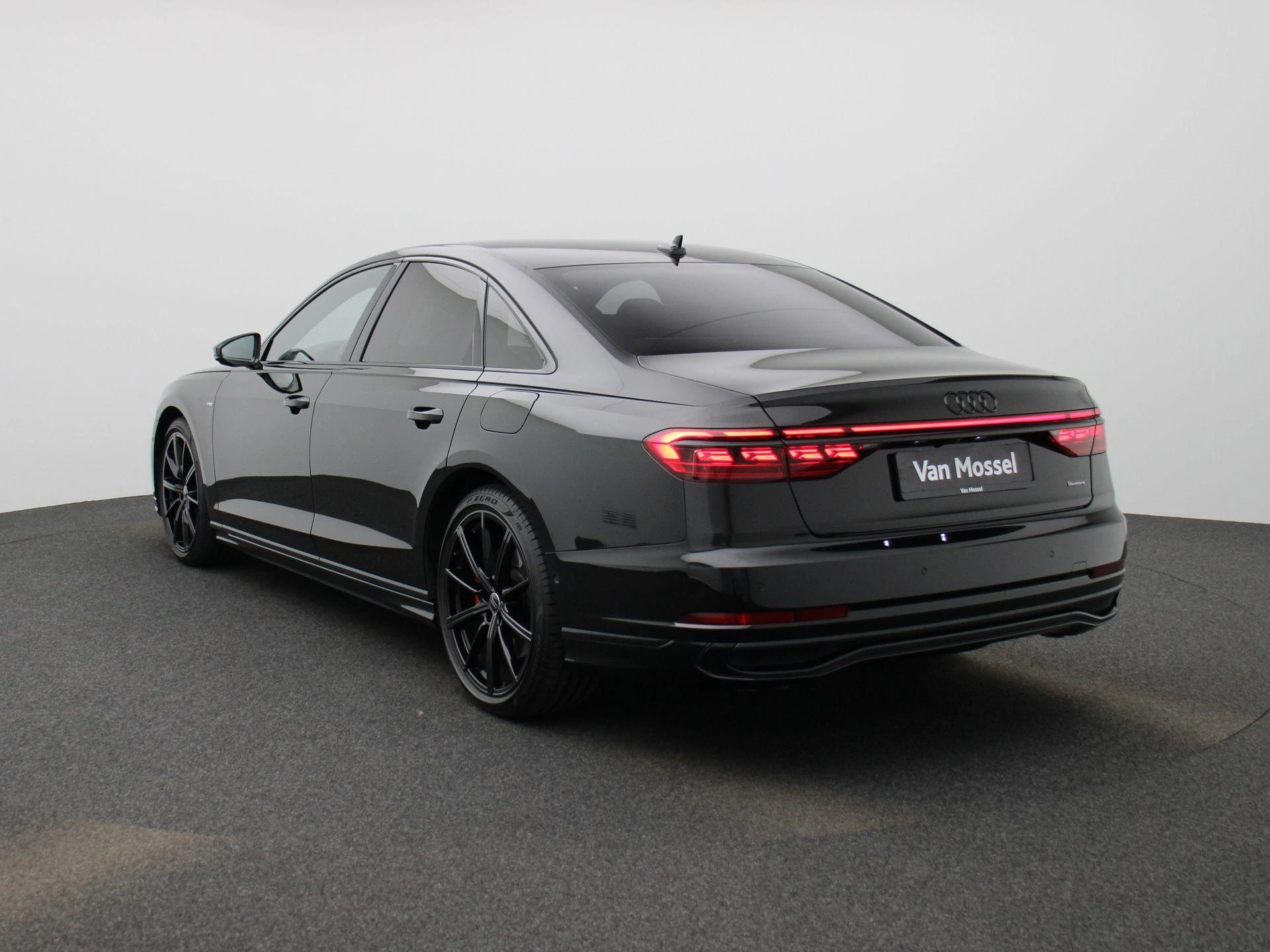 Audi-A8-image-2